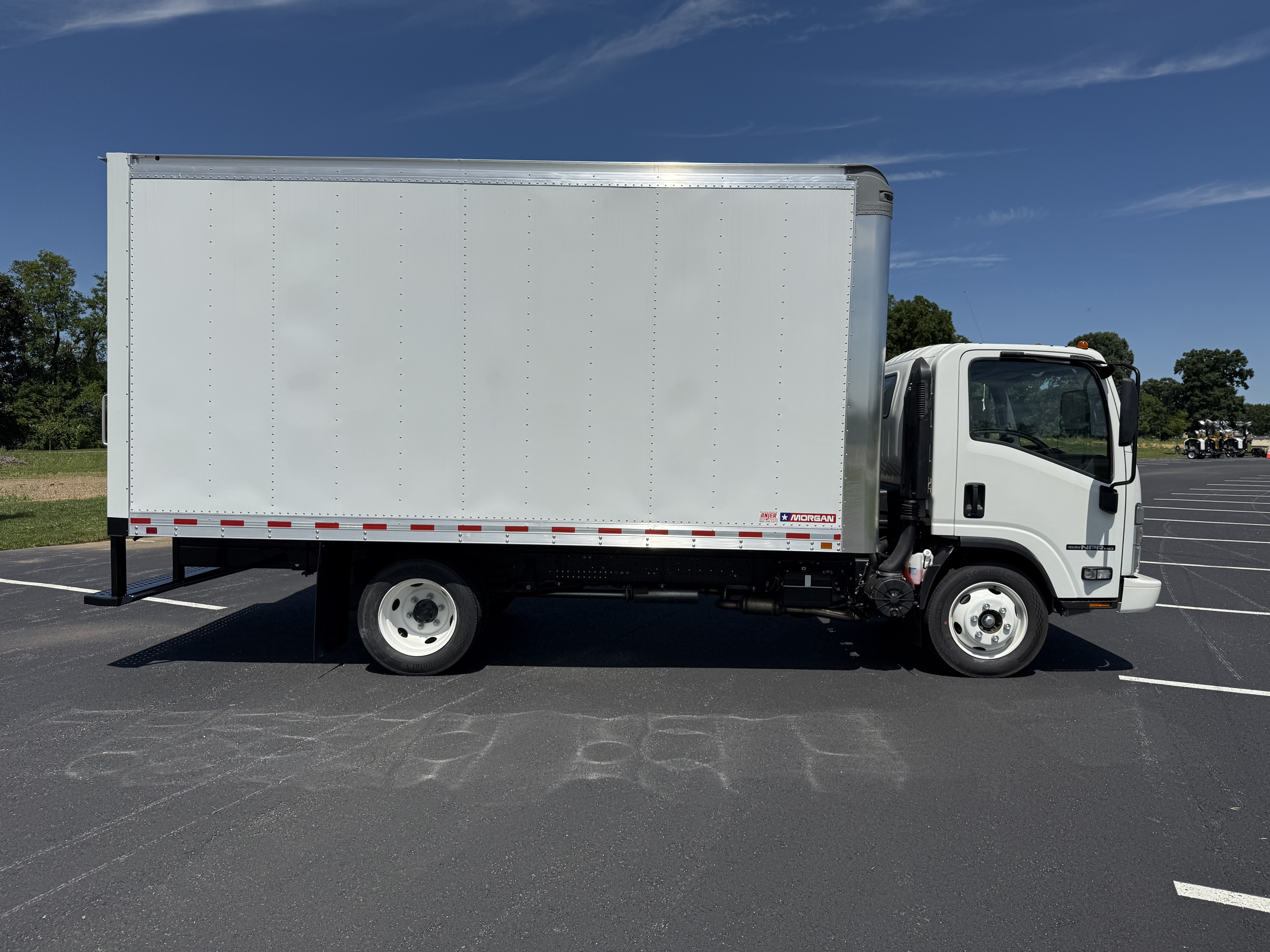 2026 Isuzu NPR HD GAS