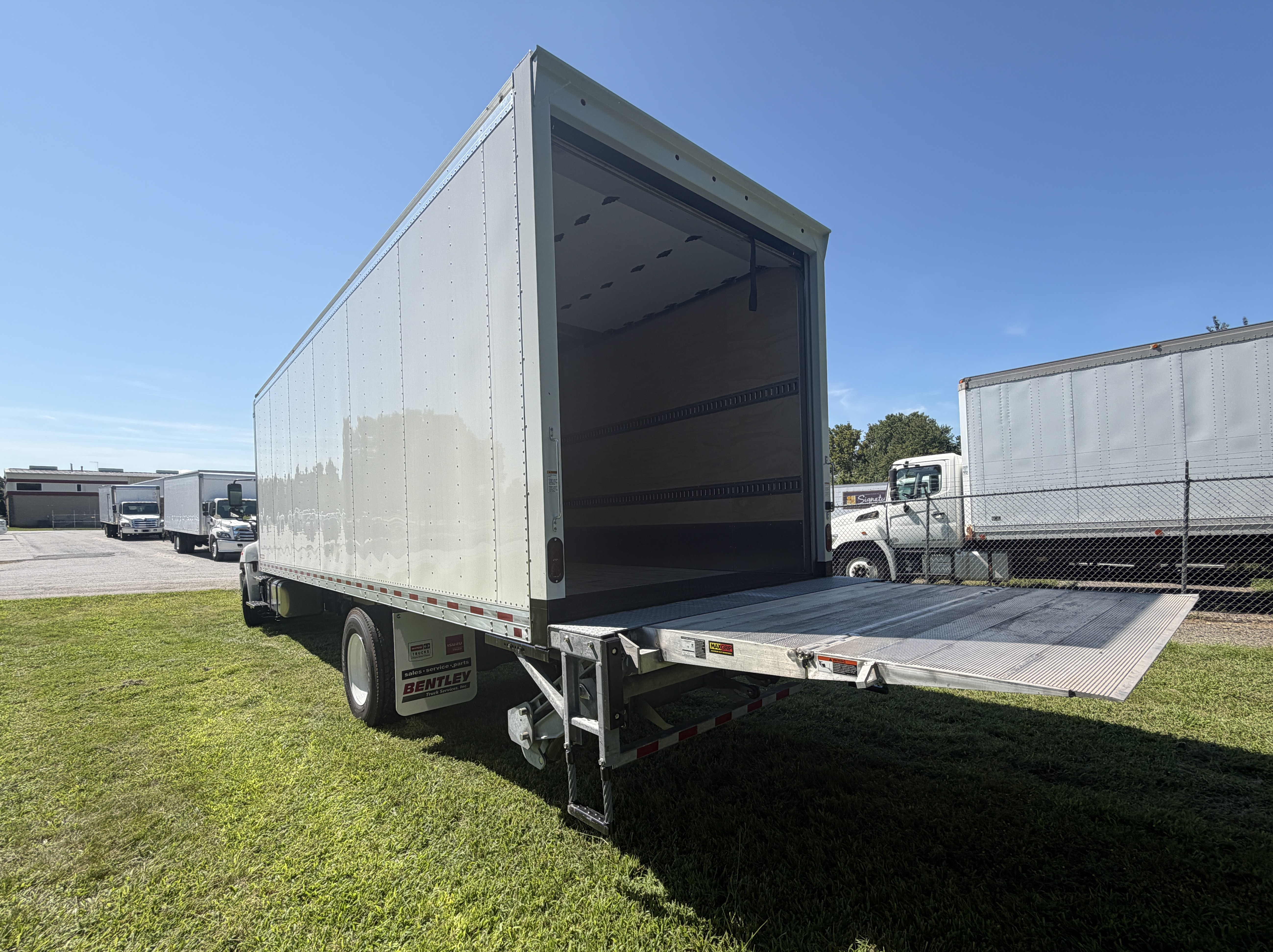 2026 Hino L6