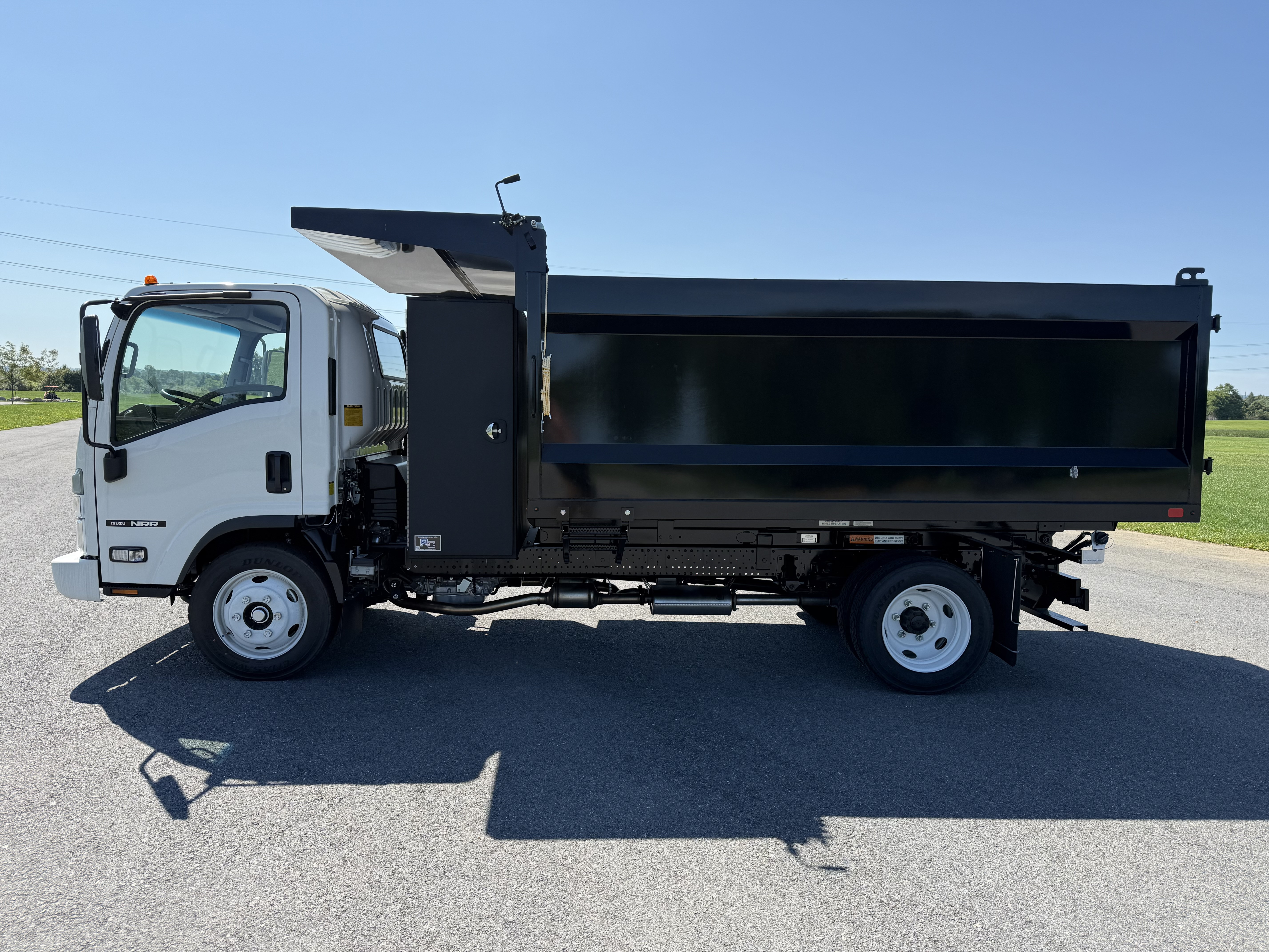 2026 Isuzu NRR GAS