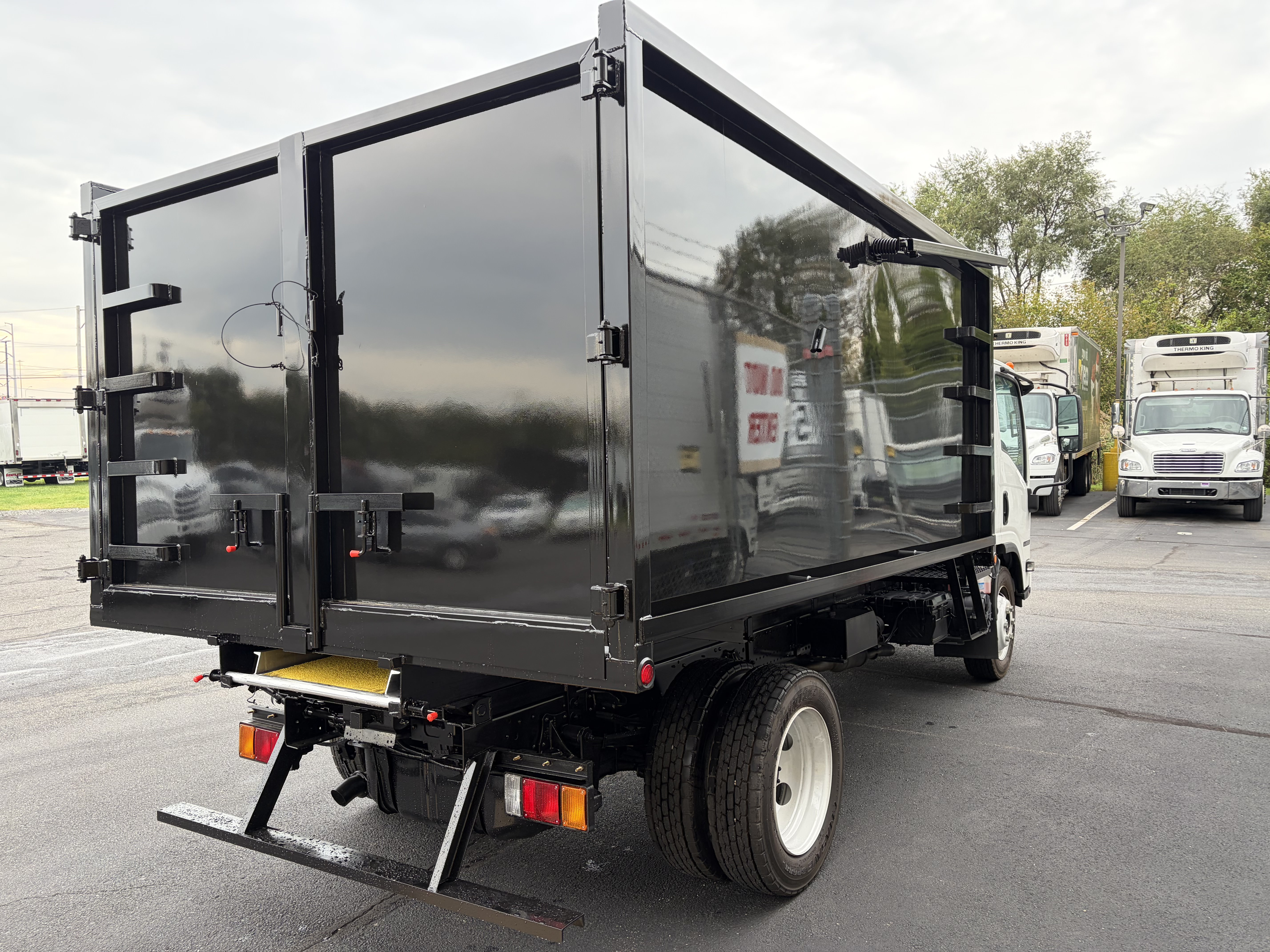 2026 Isuzu NPR HD GAS