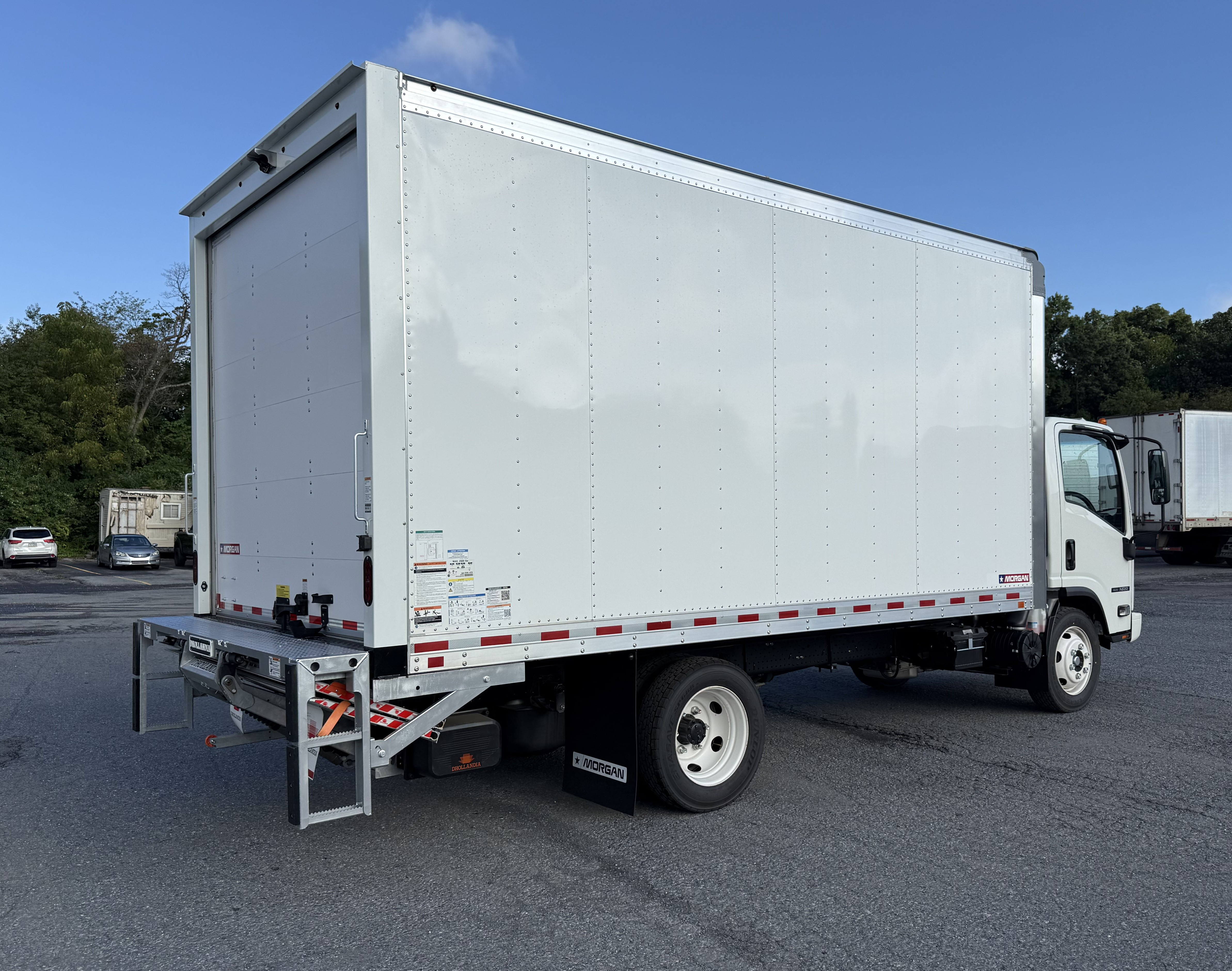 2025 Isuzu NRR GAS
