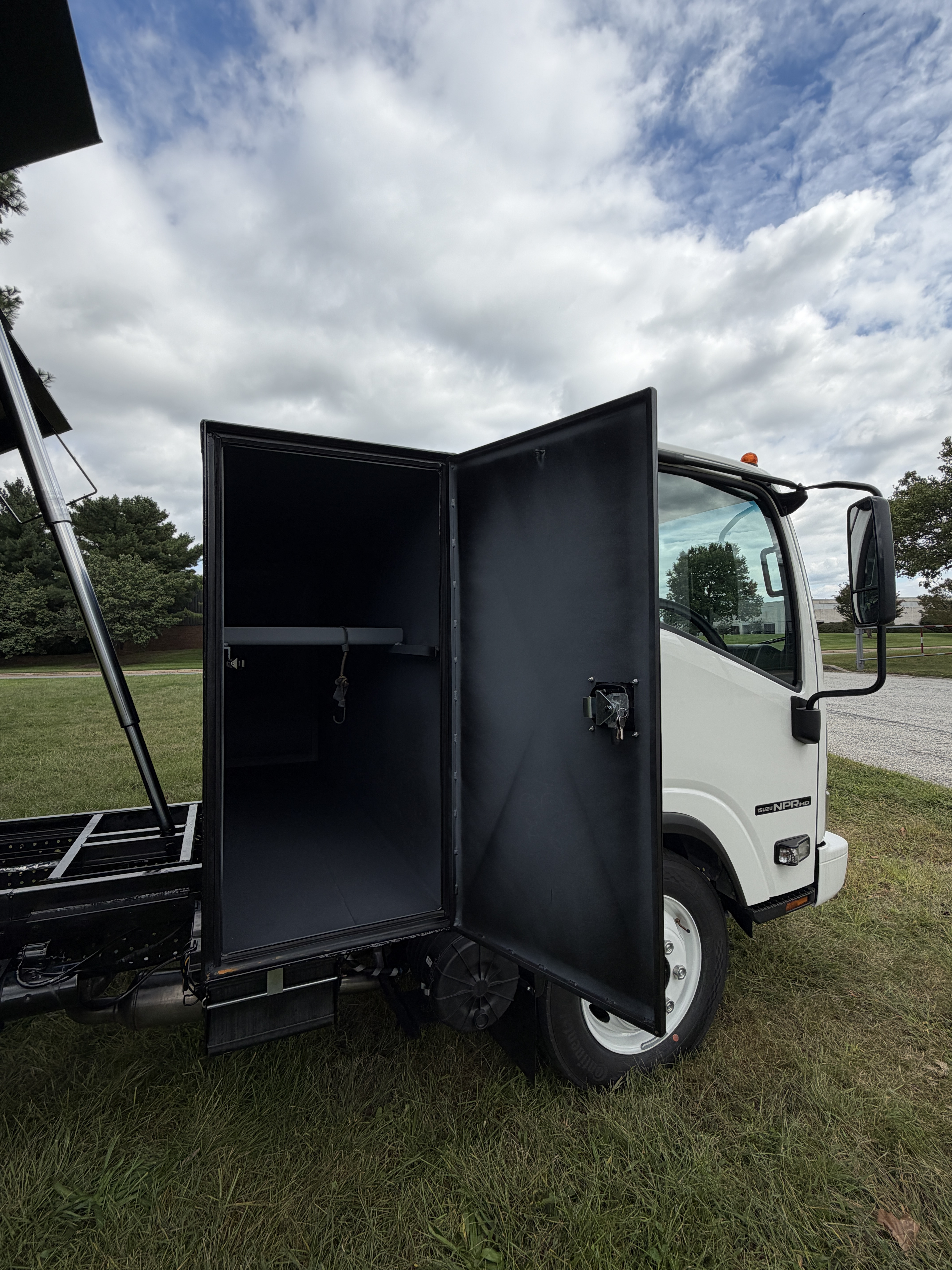 2026 Isuzu NPR HD GAS