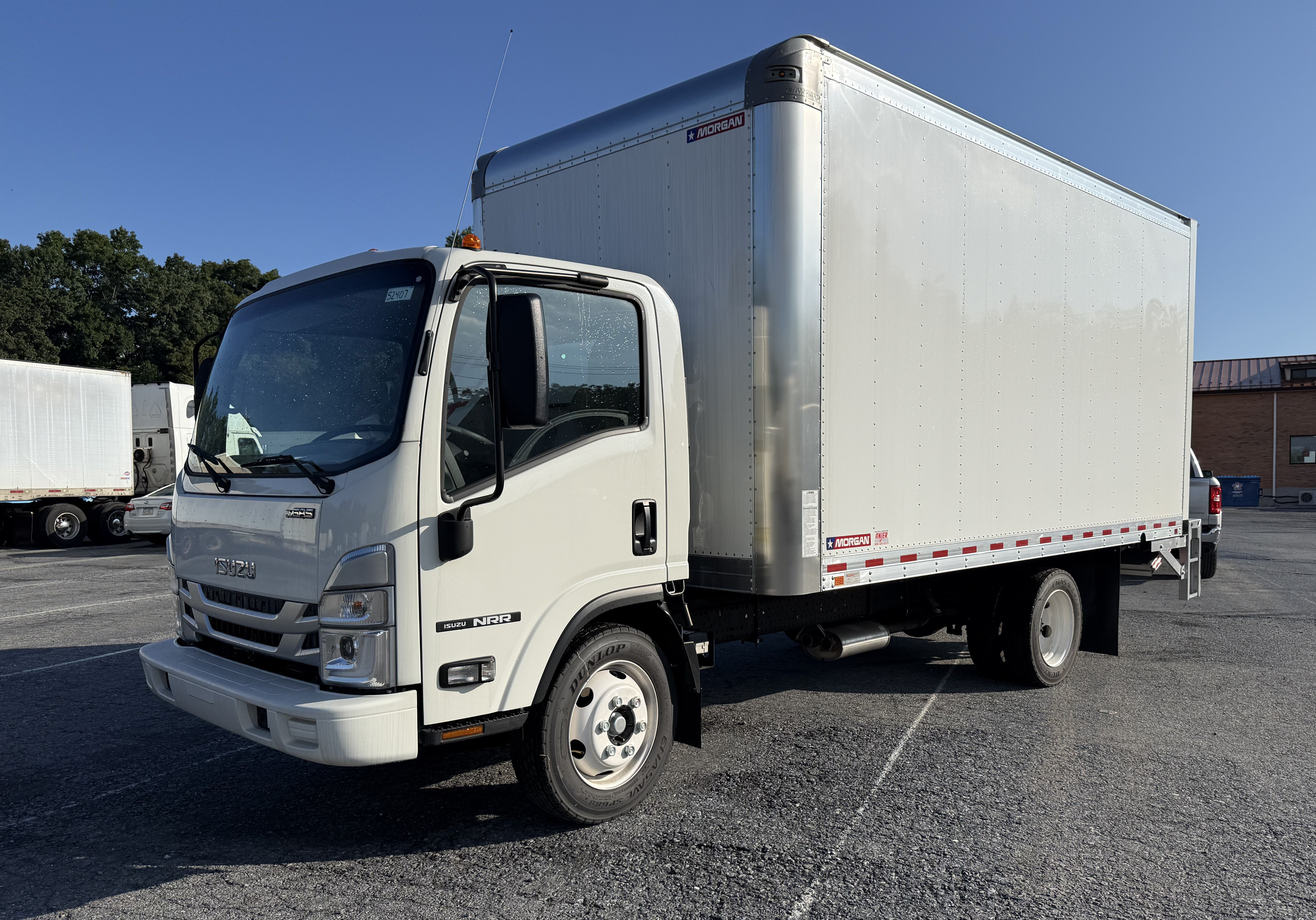 Photo of 2025 Isuzu NRR Gas