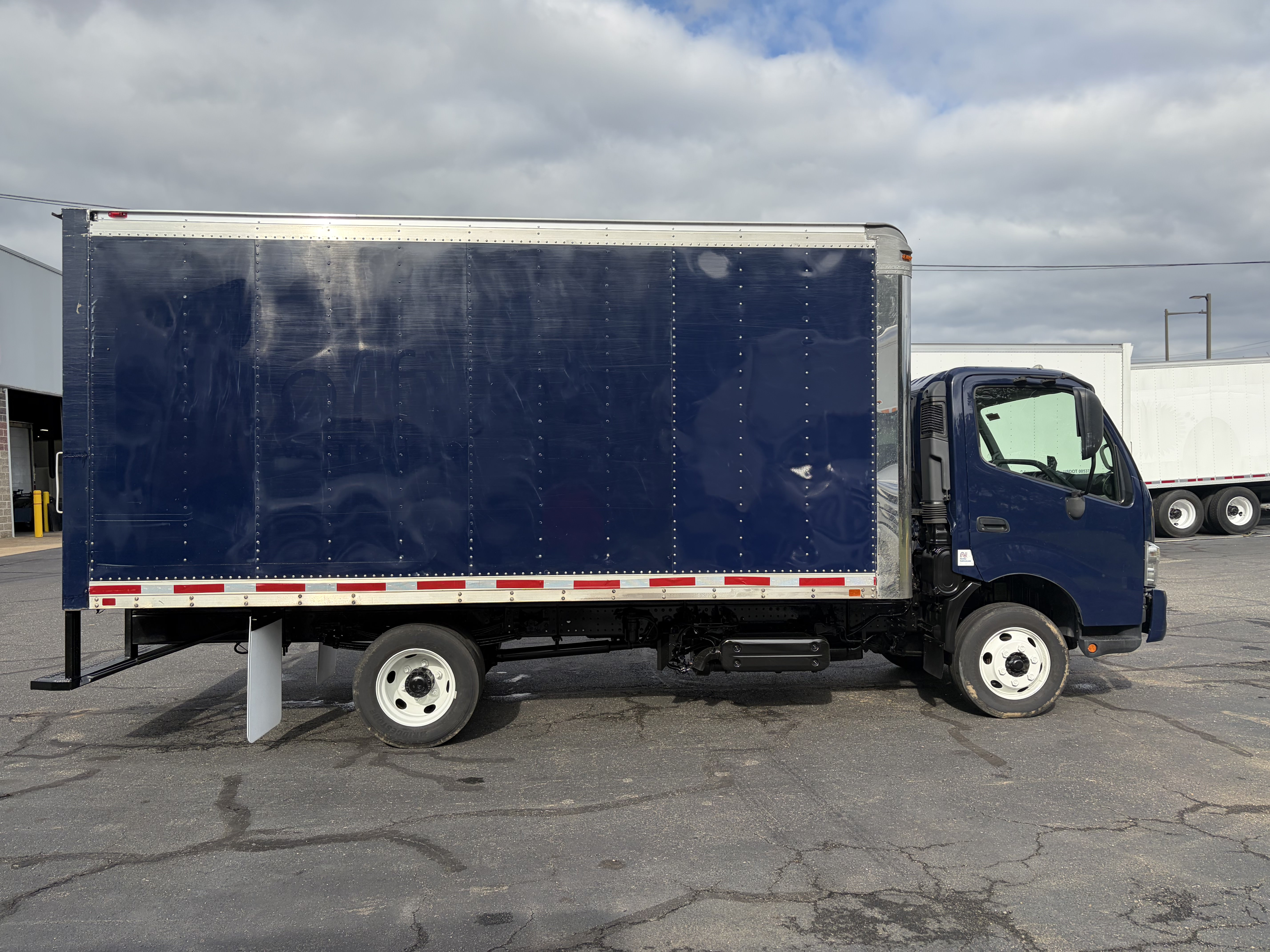 2019 Hino 155