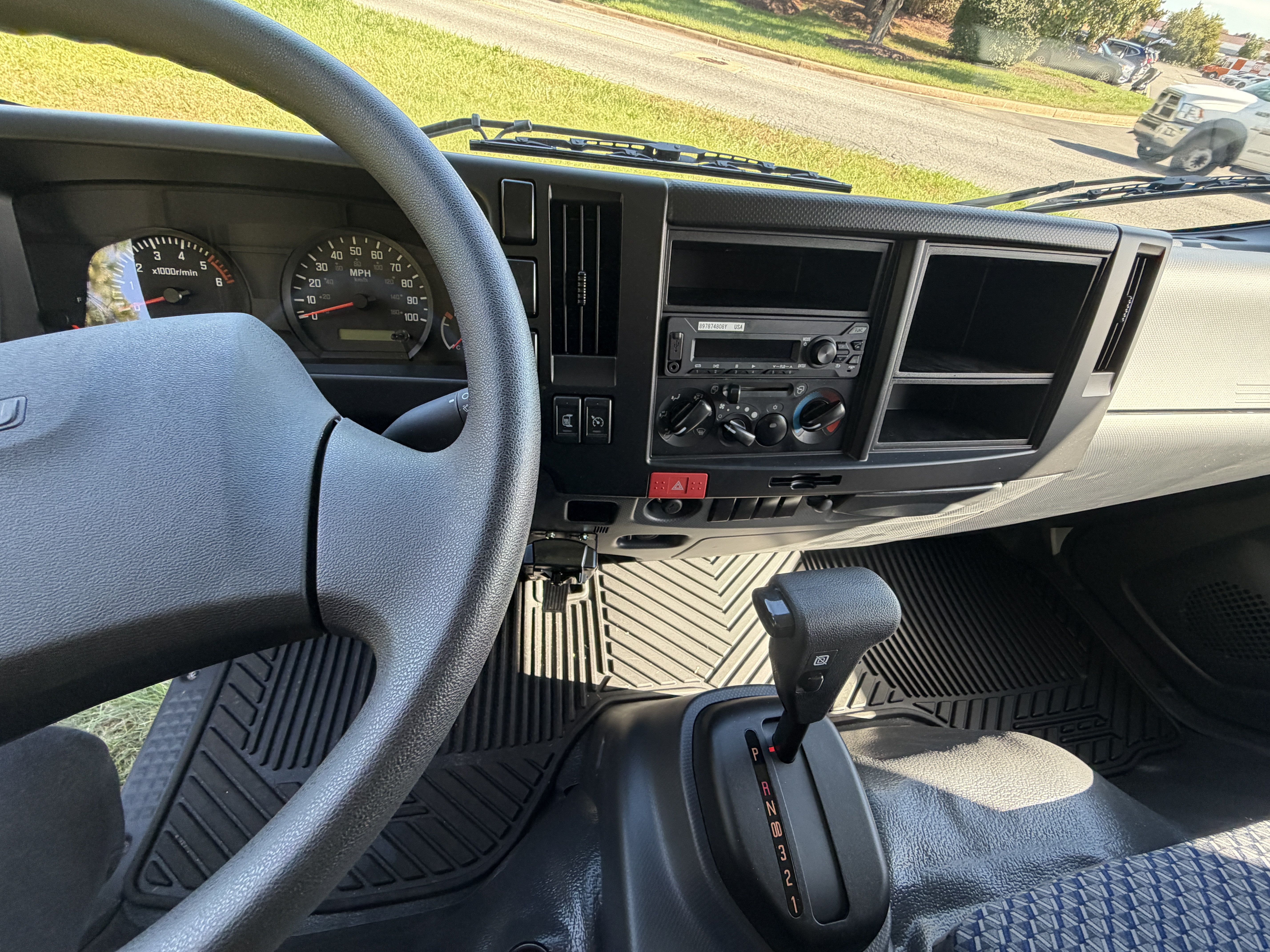 2026 Isuzu NRR GAS