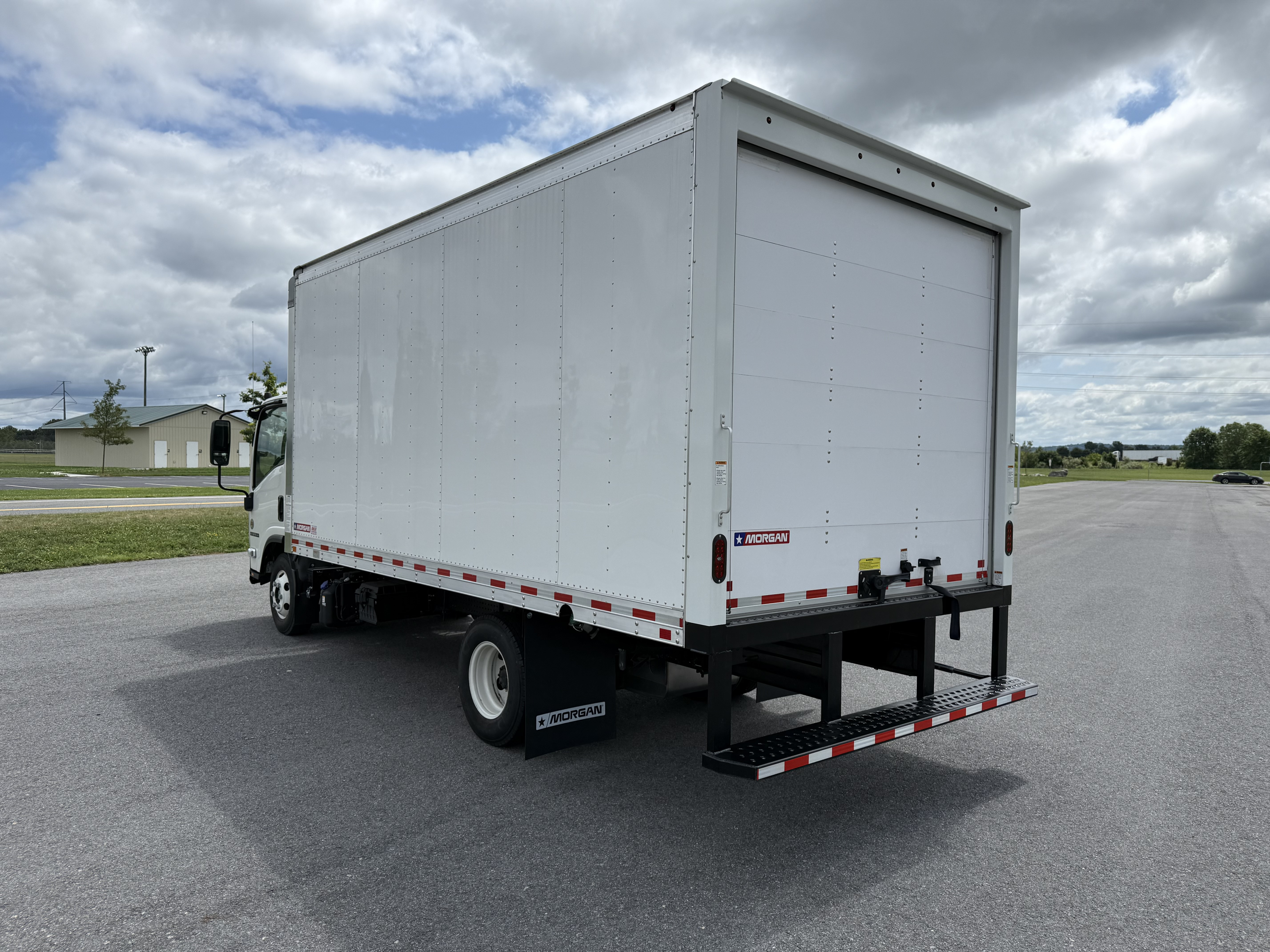2025 Isuzu NPR HD
