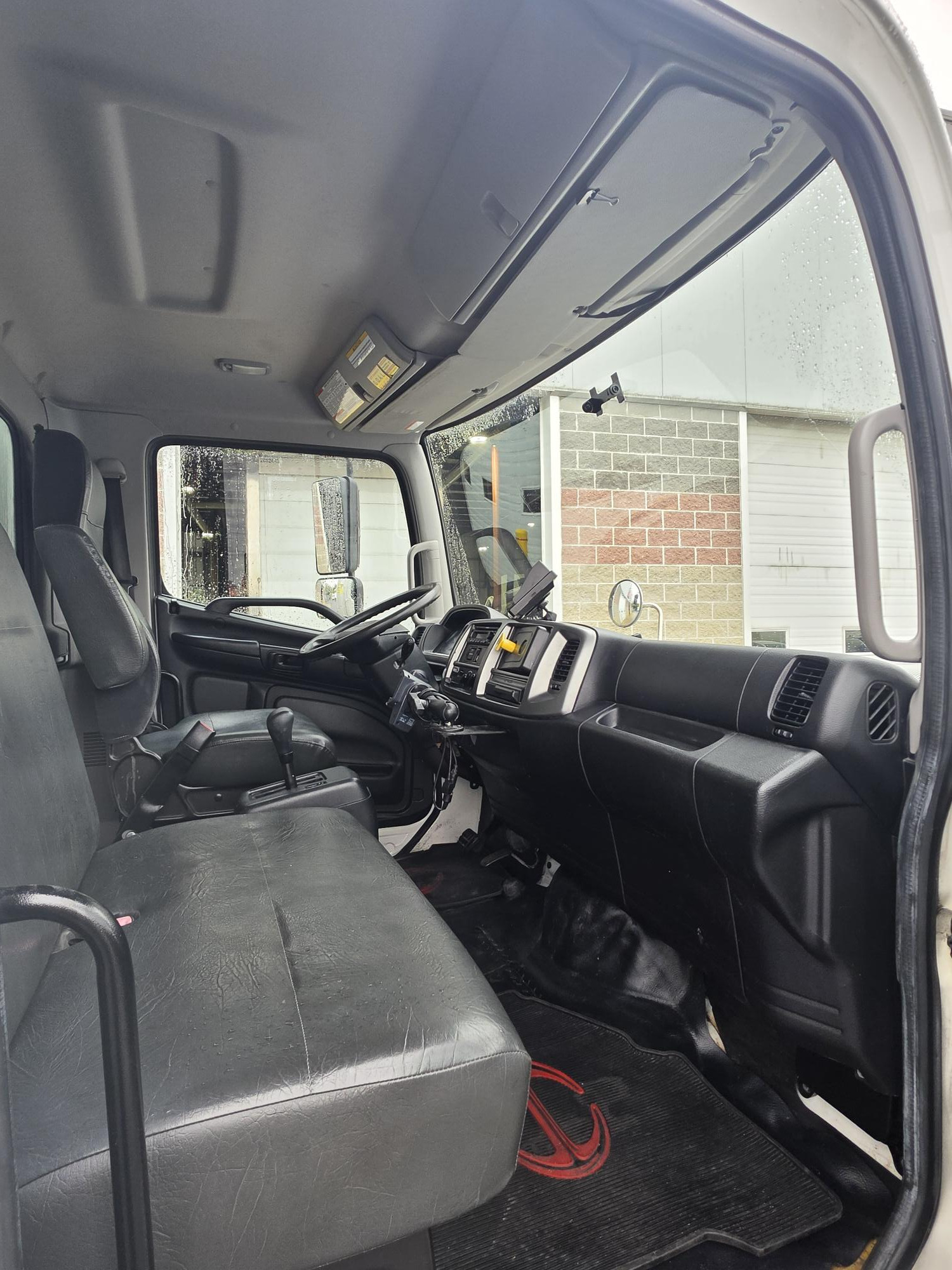 2019 Hino 268A