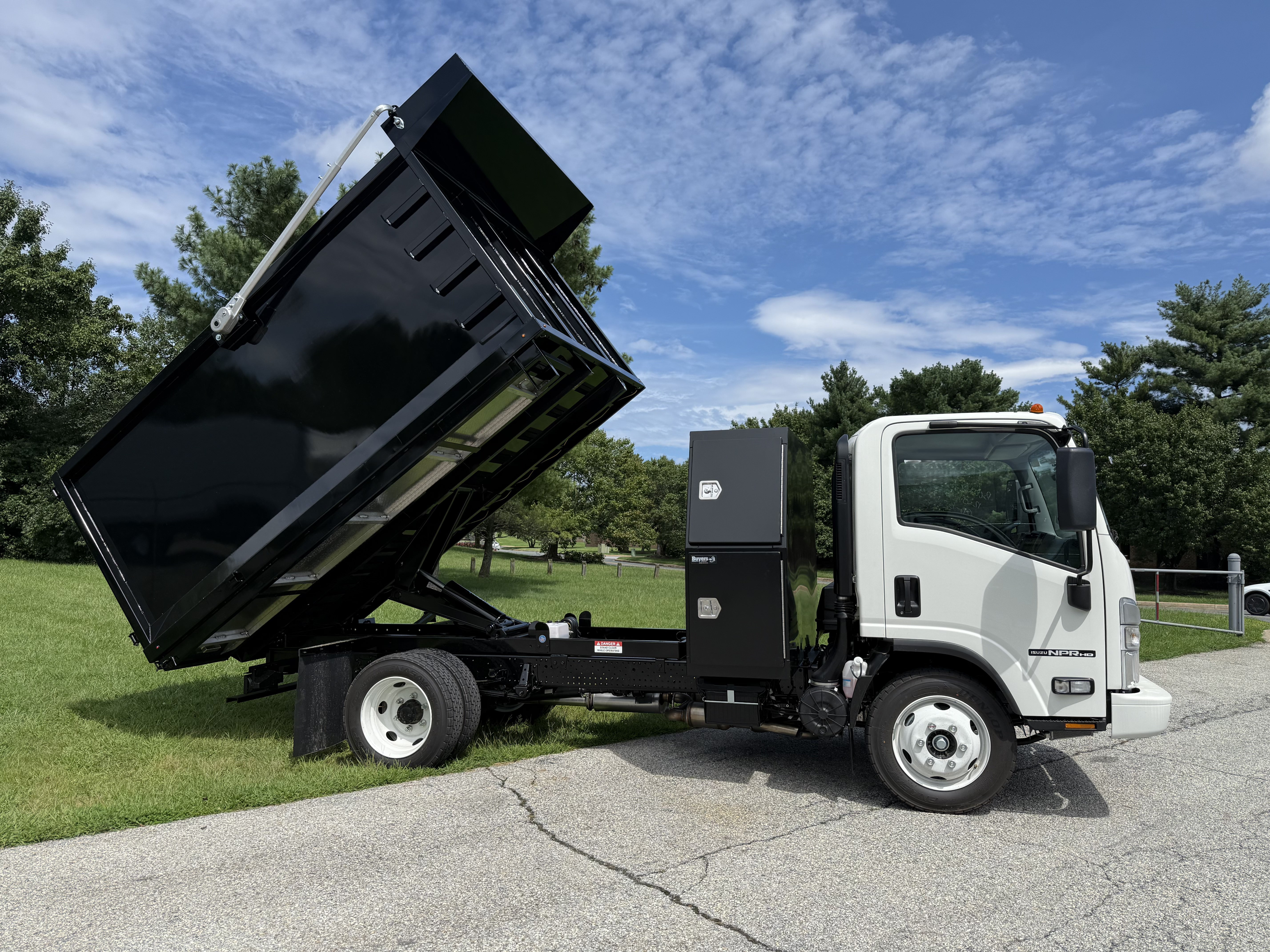 2027 Isuzu NPR HD GAS