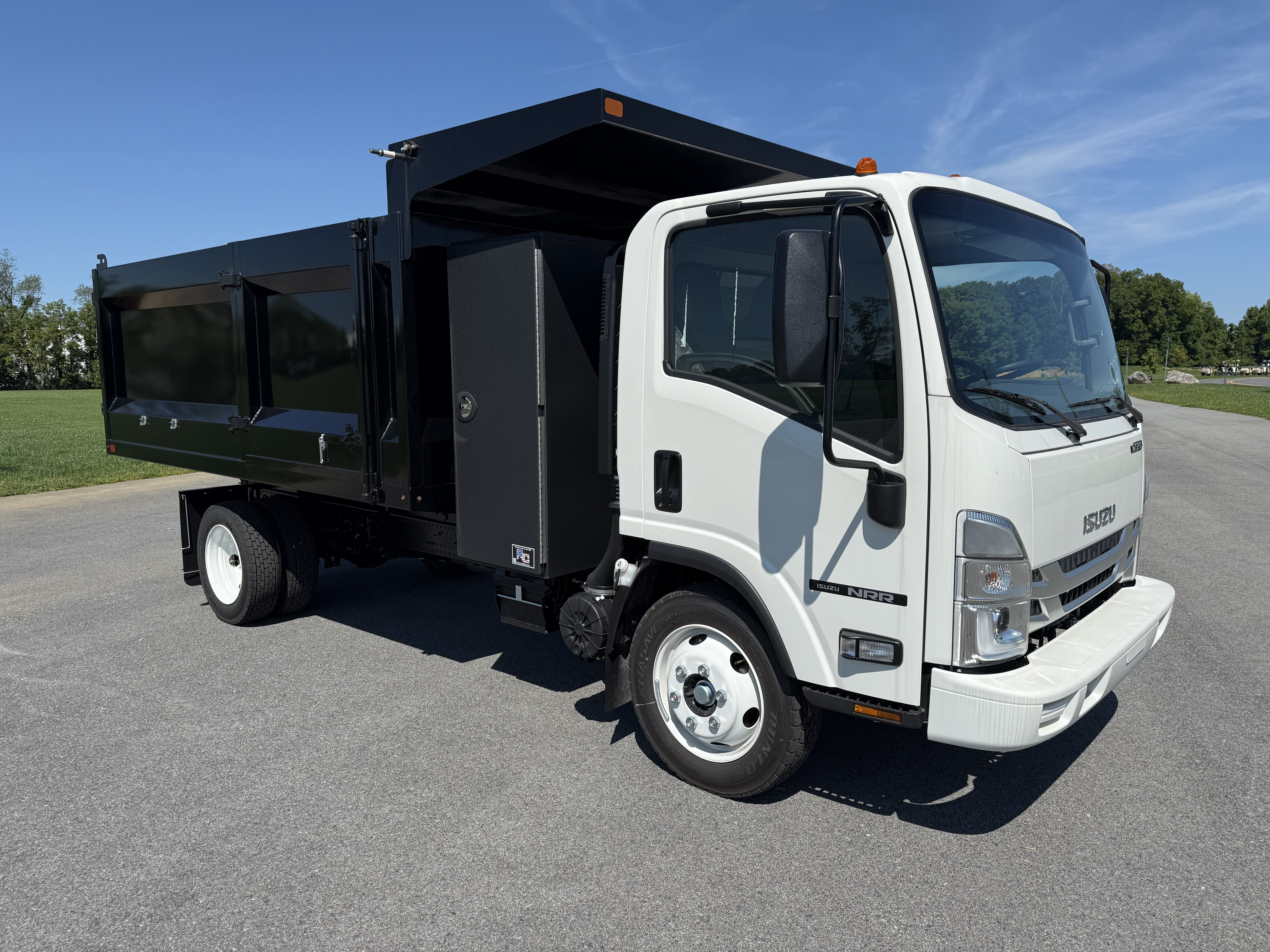2026 Isuzu NRR GAS