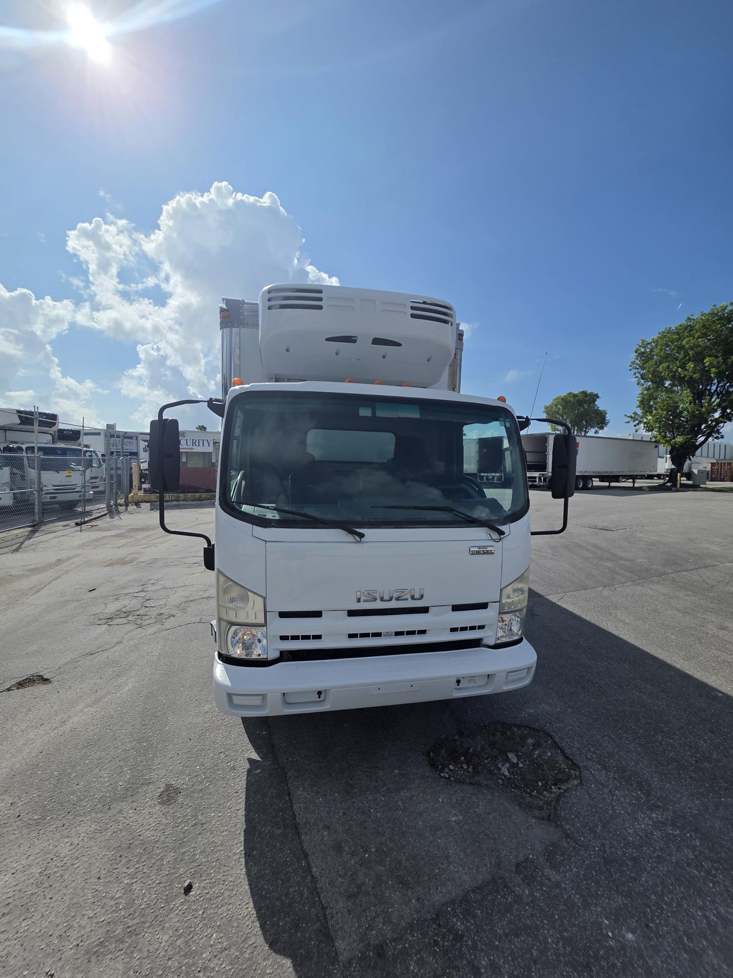 2011 Isuzu nrr