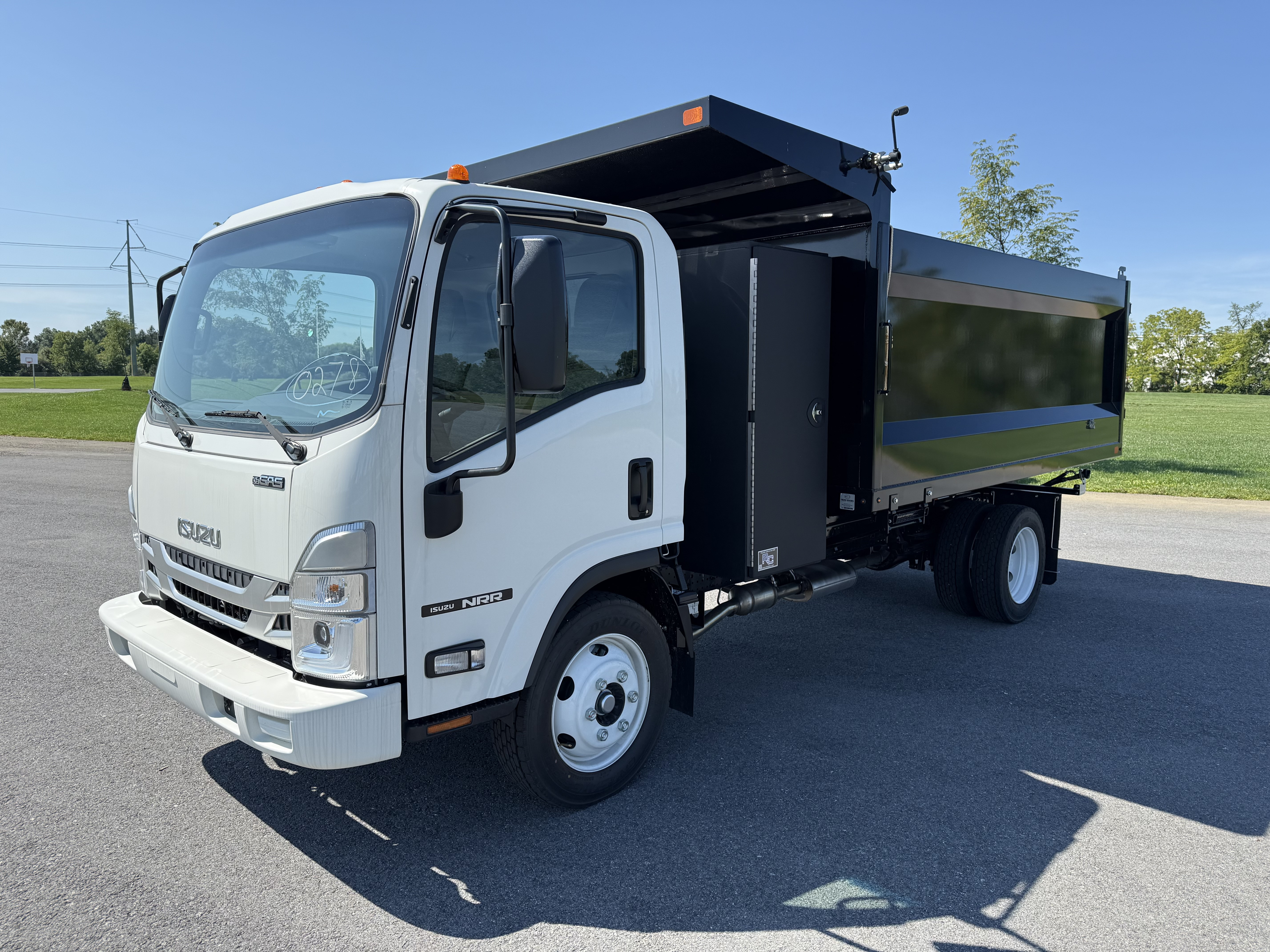 2026 Isuzu NRR GAS
