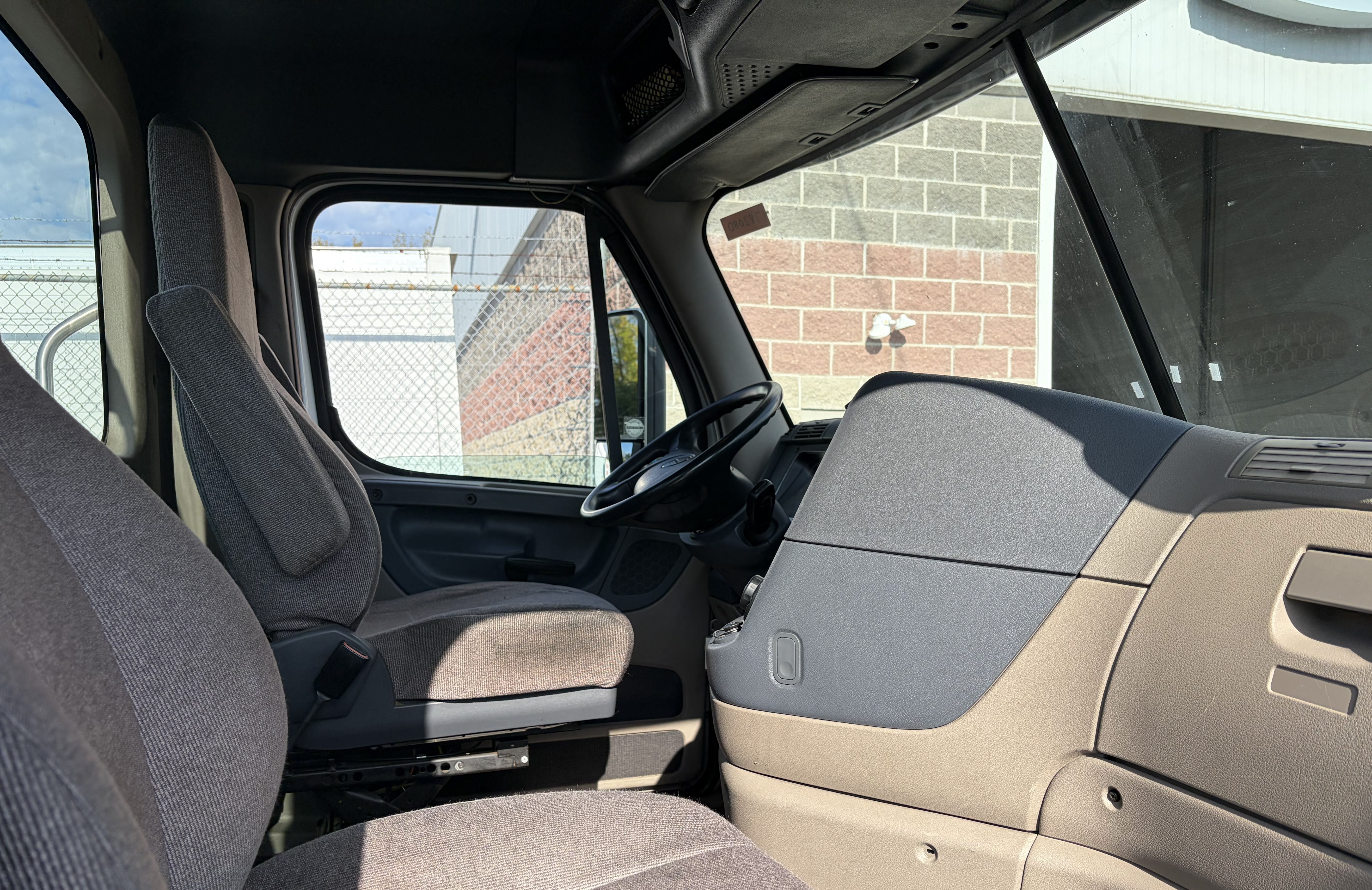 2017 Freightliner CASCADIA