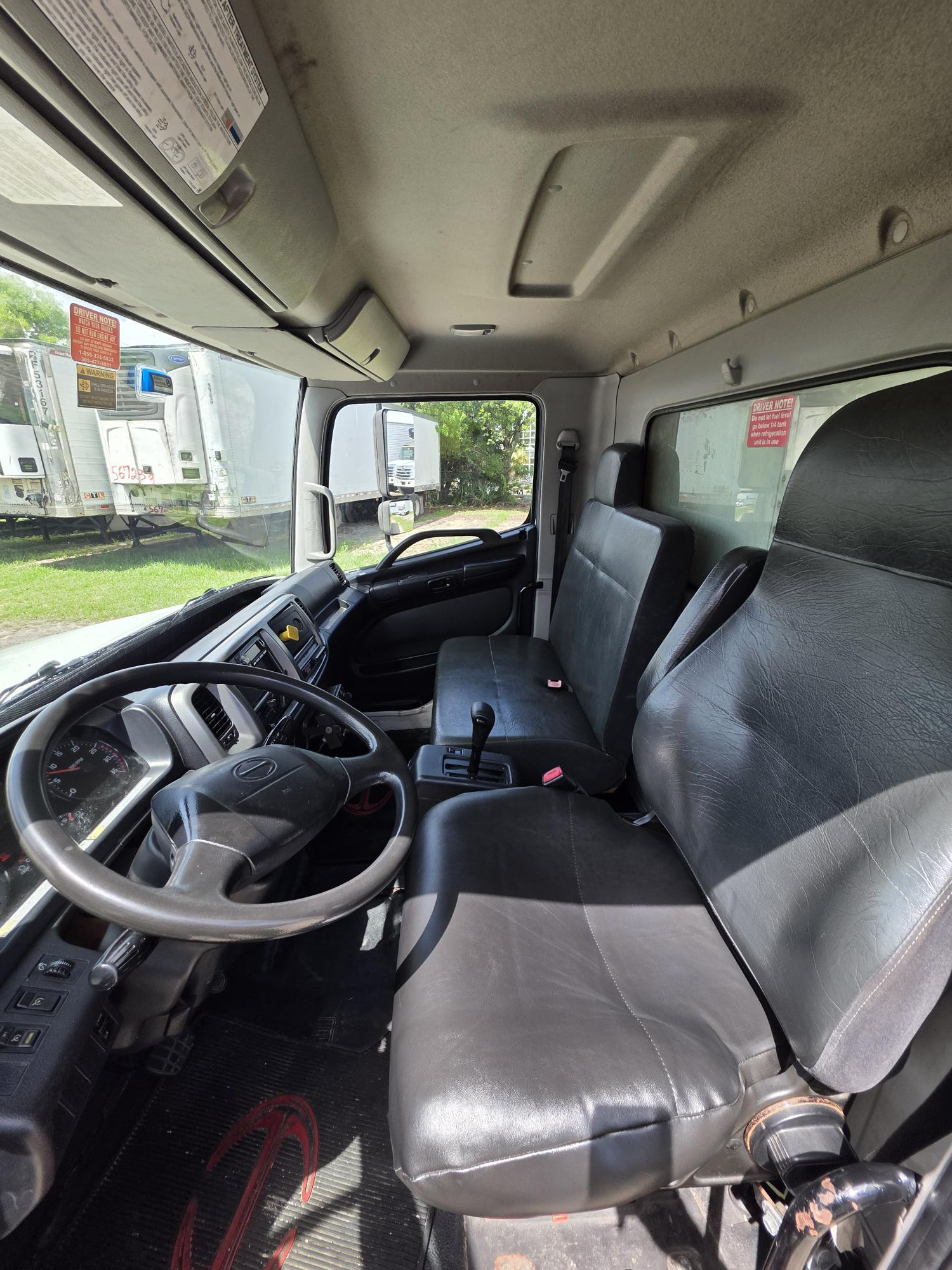 2015 Hino 338