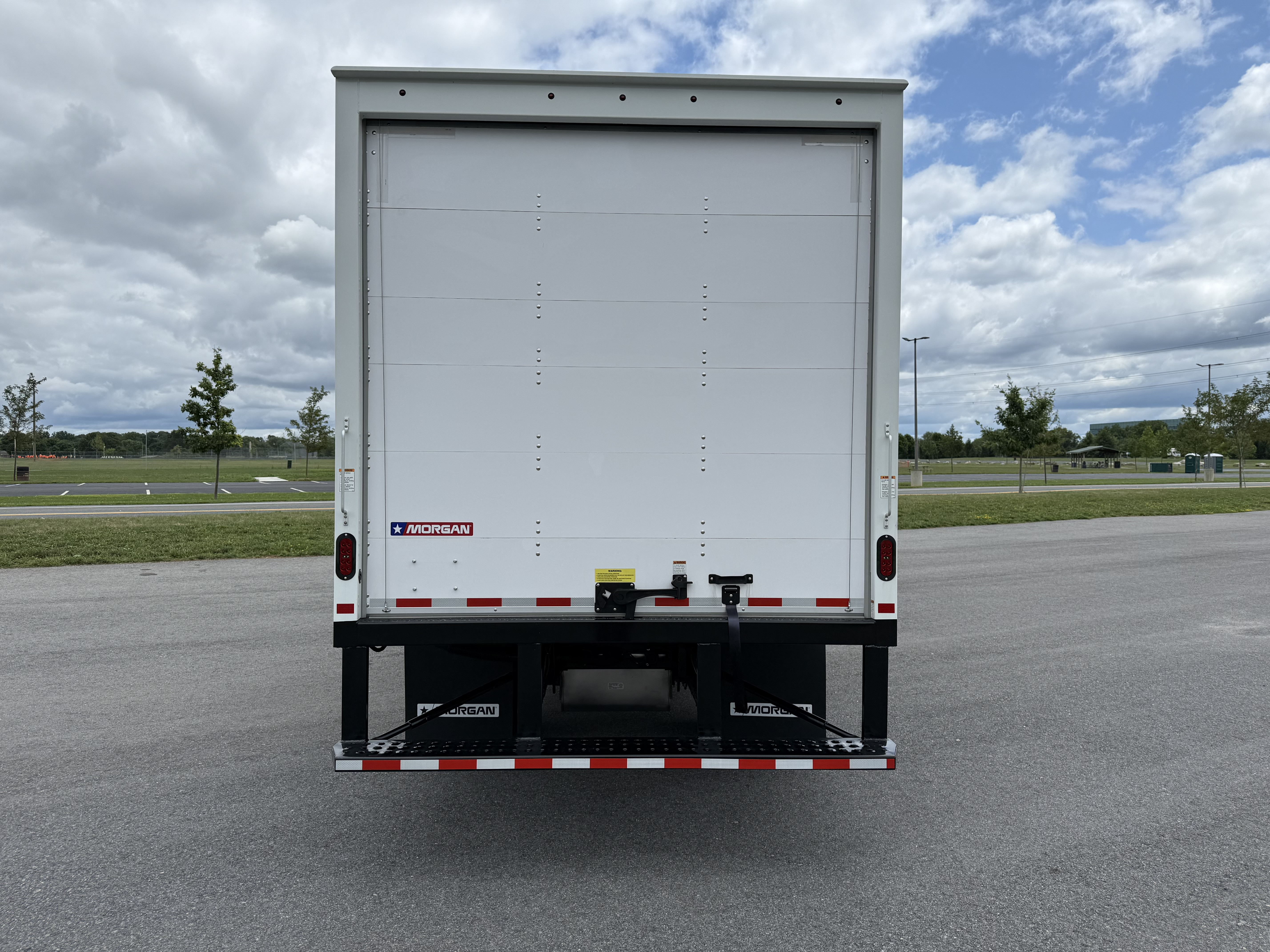2026 Isuzu NPR HD