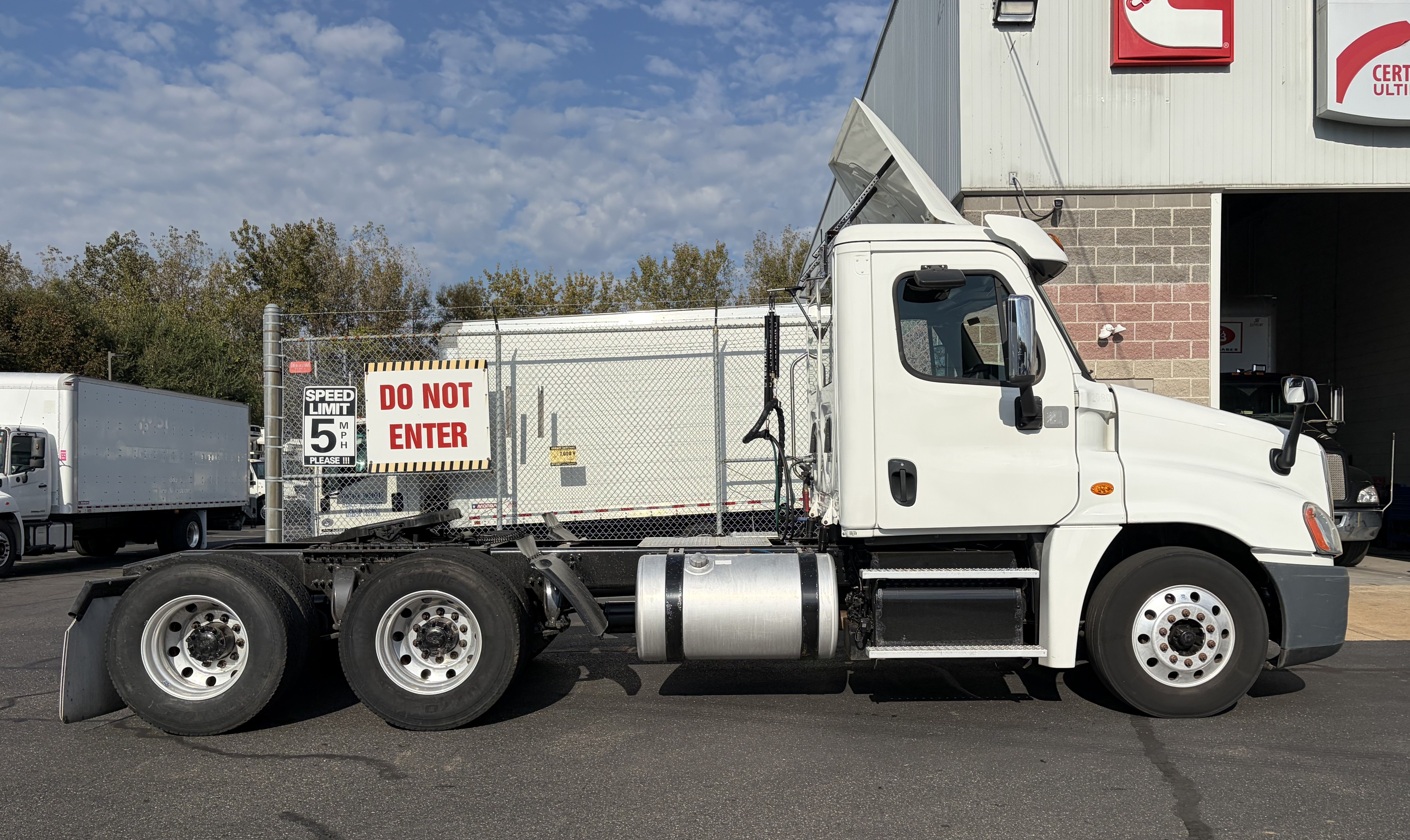 2017 Freightliner CASCADIA
