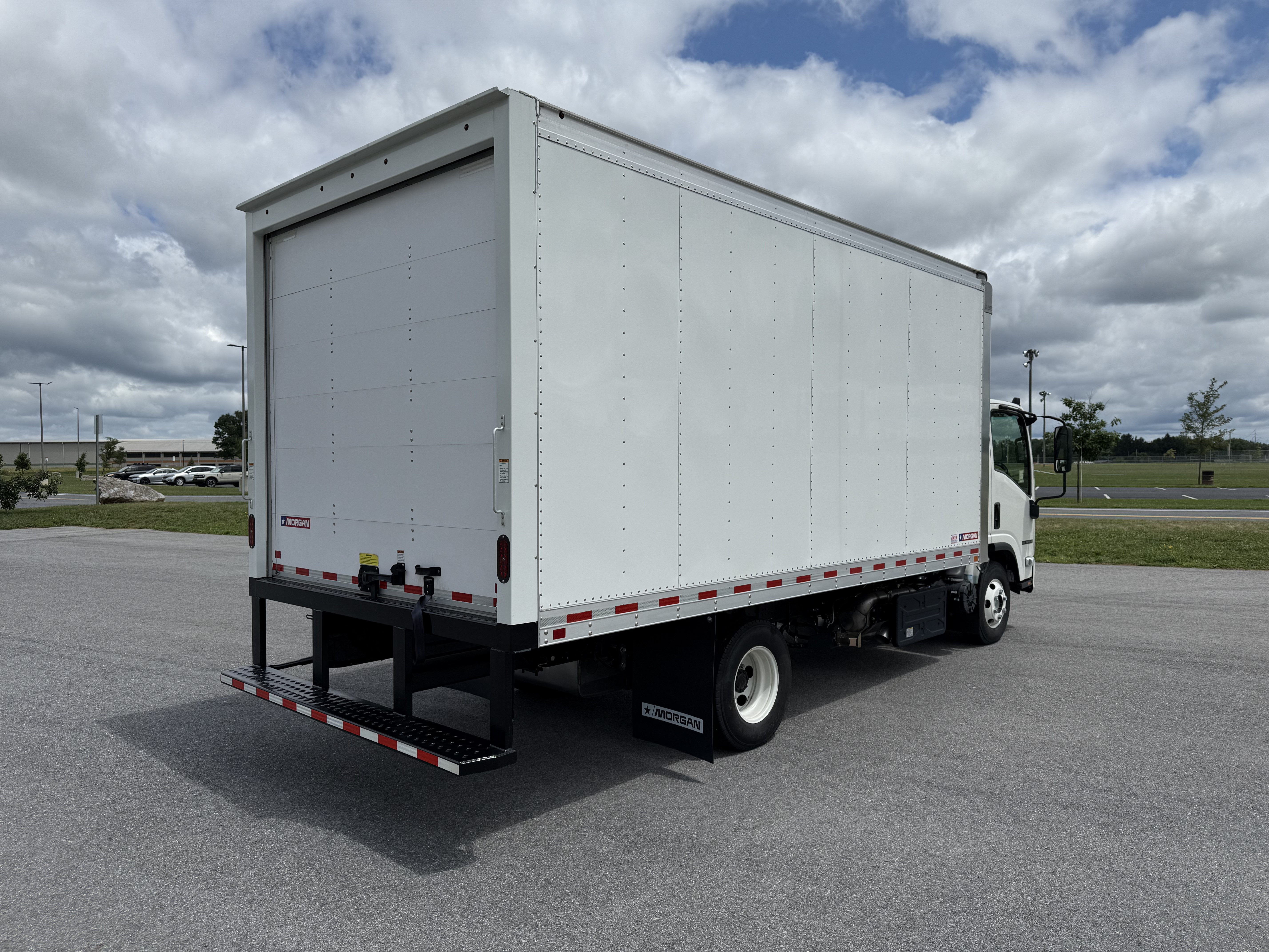 2025 Isuzu NPR HD