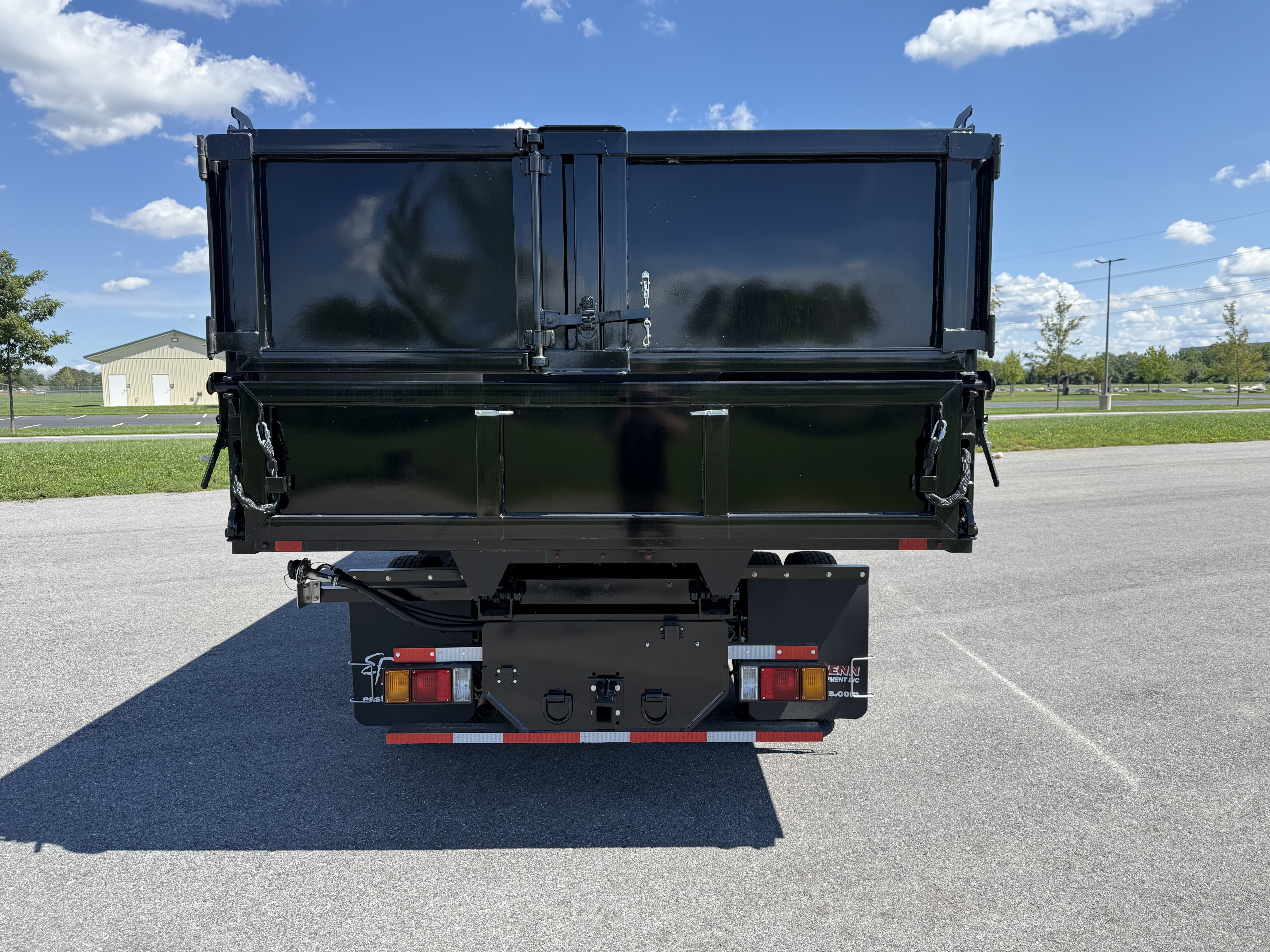 2026 Isuzu NRR GAS