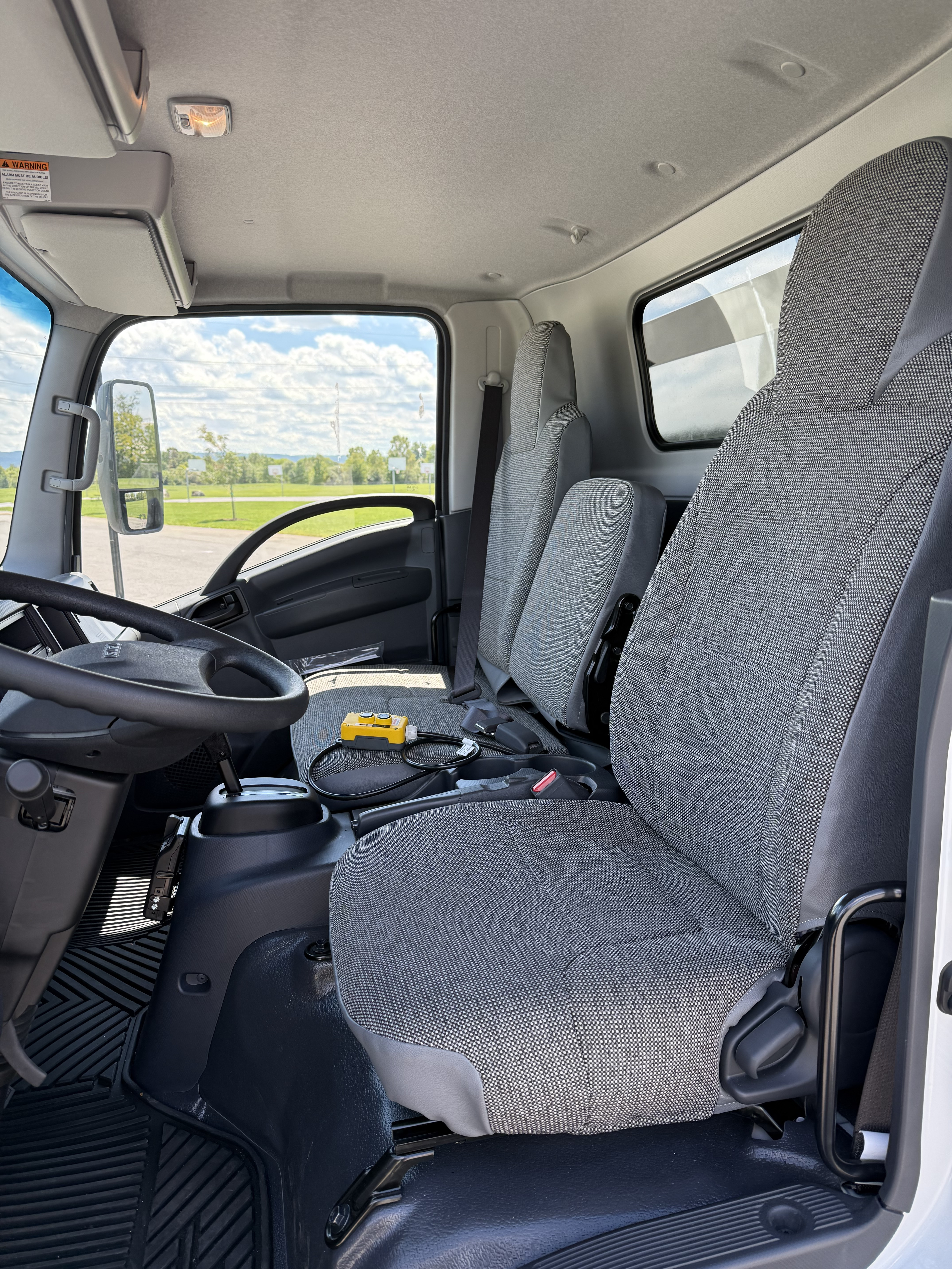 2026 Isuzu NRR GAS