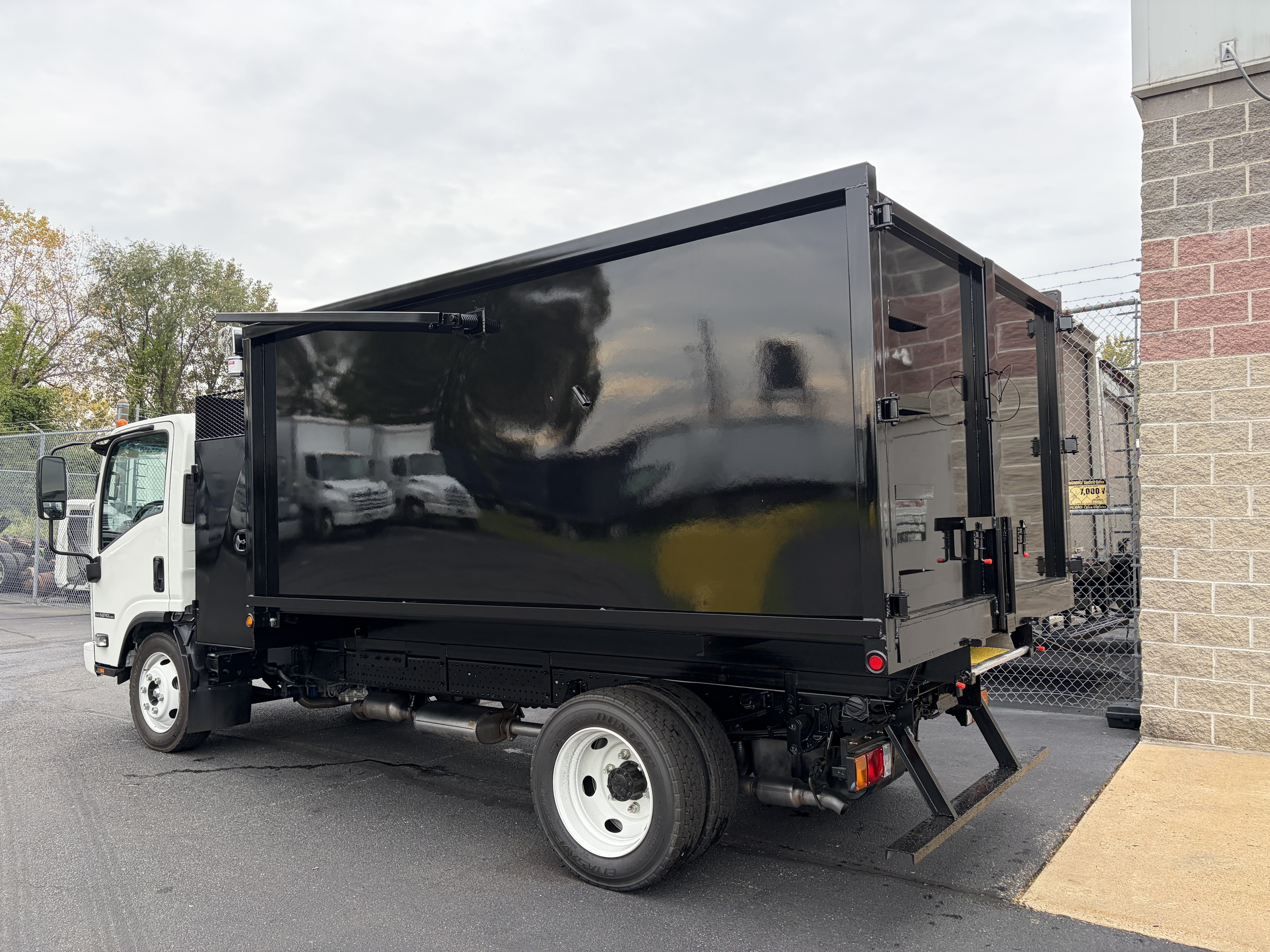 2026 Isuzu NPR HD GAS