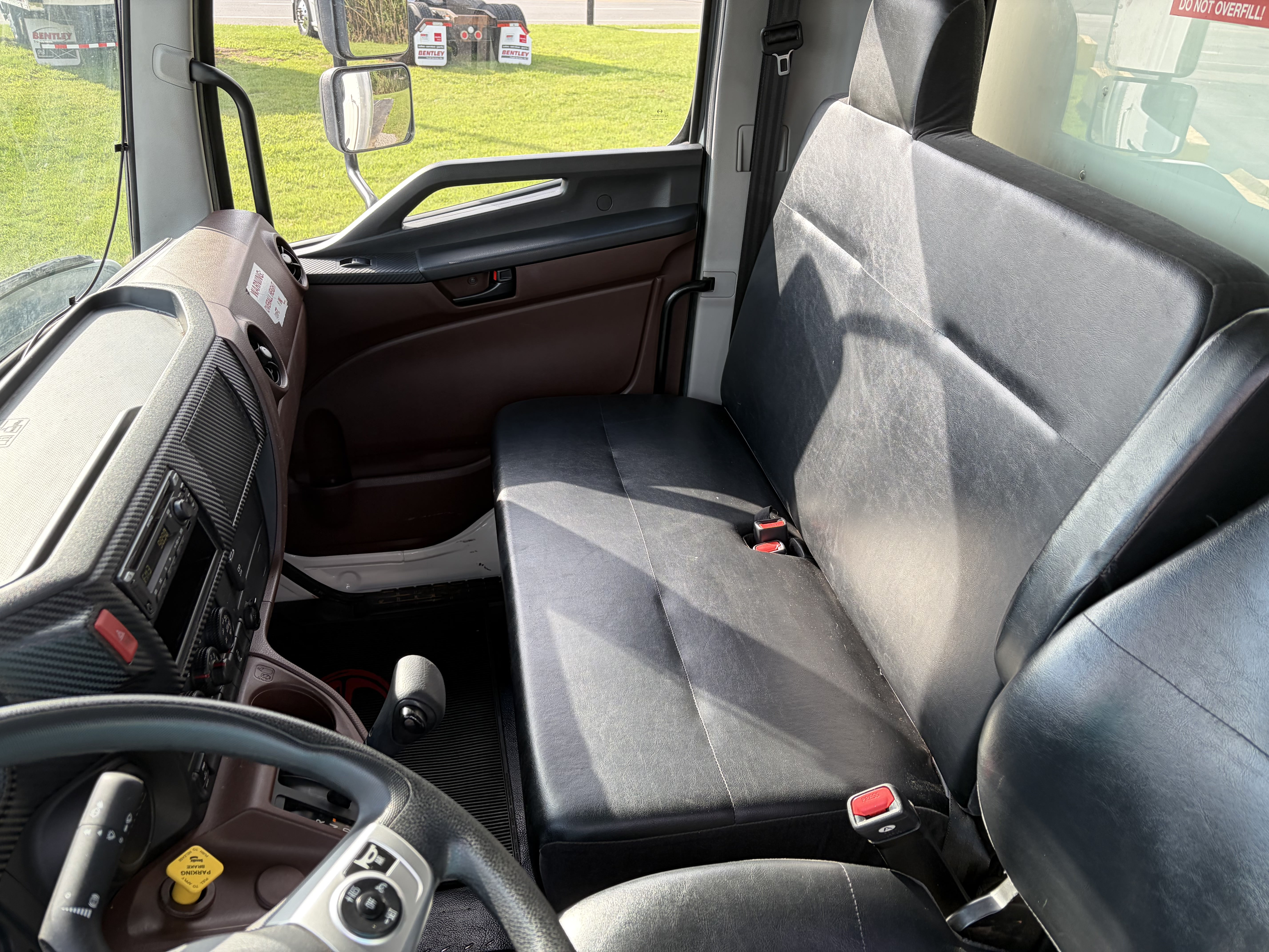 2024 Hino L6