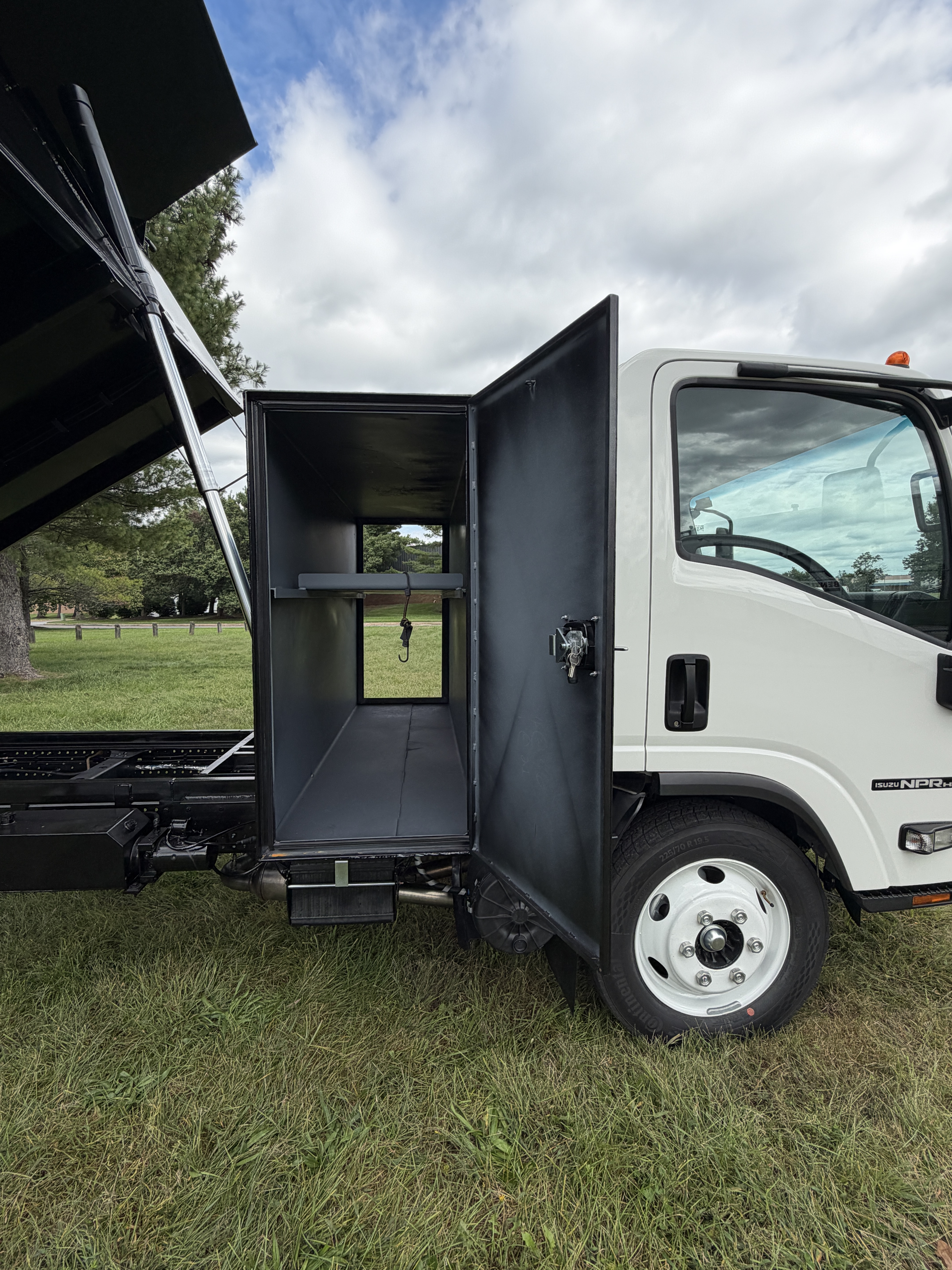 2026 Isuzu NPR HD GAS
