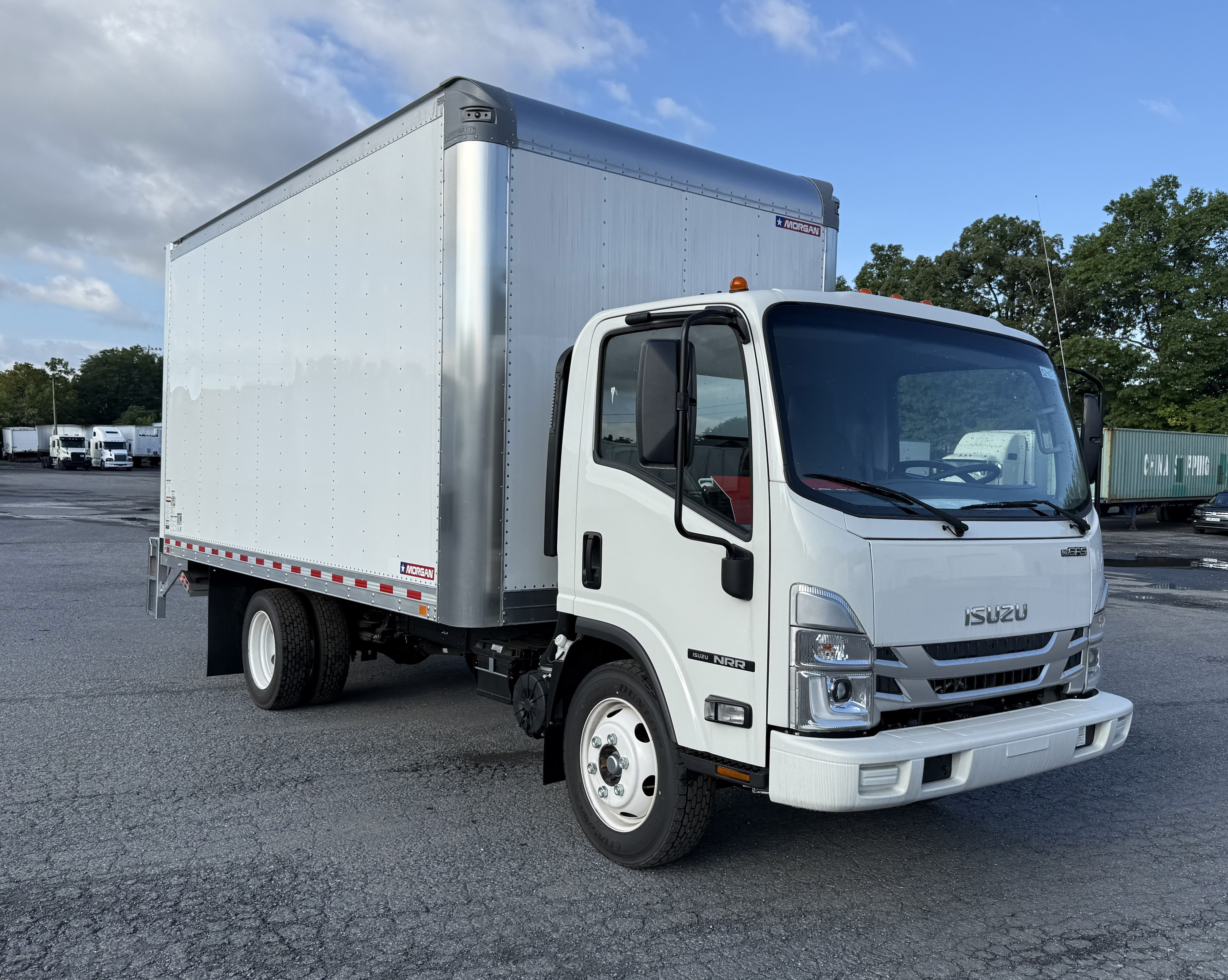 2025 Isuzu NRR GAS