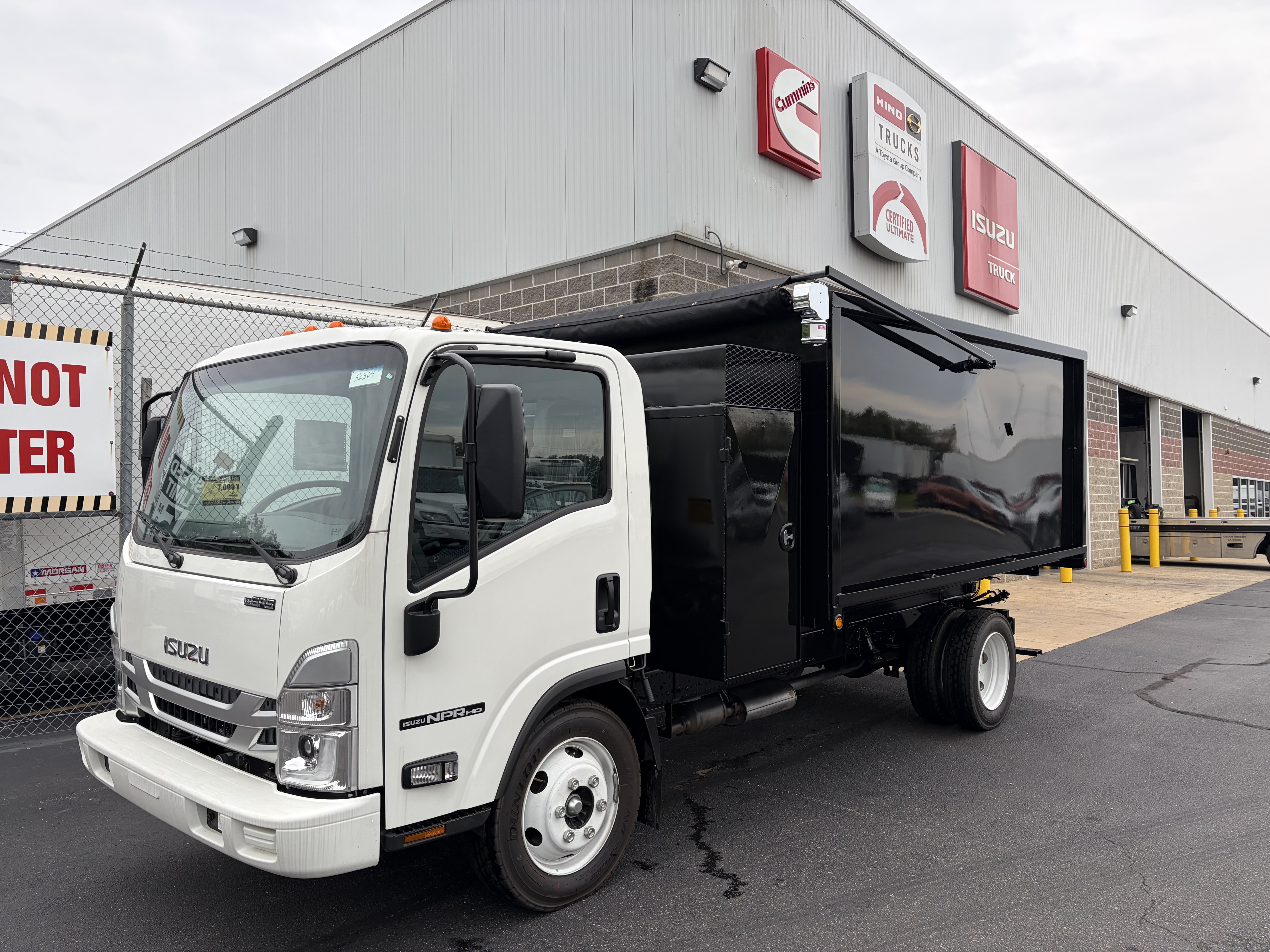2026 Isuzu NPR HD GAS