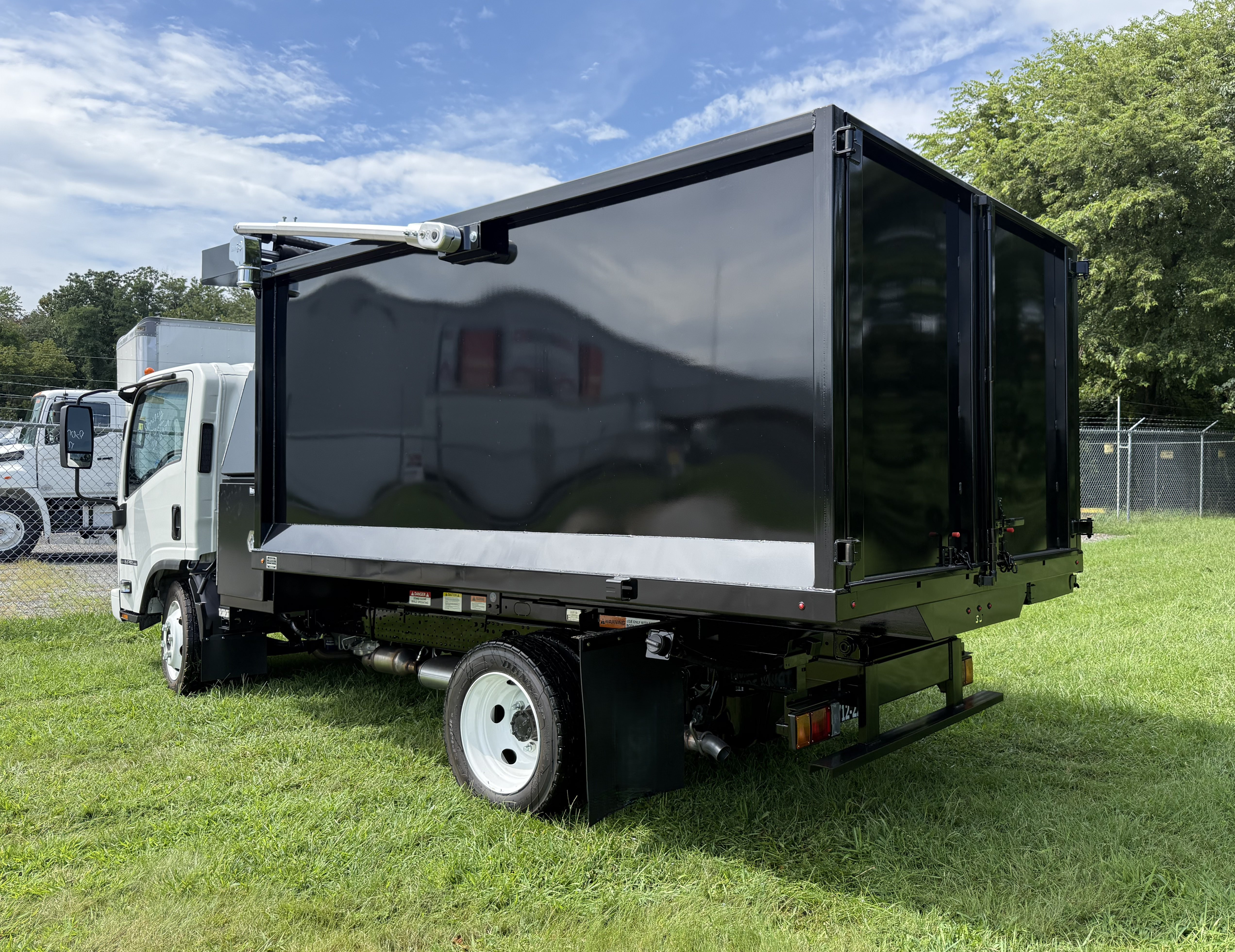 2027 Isuzu NPR HD GAS