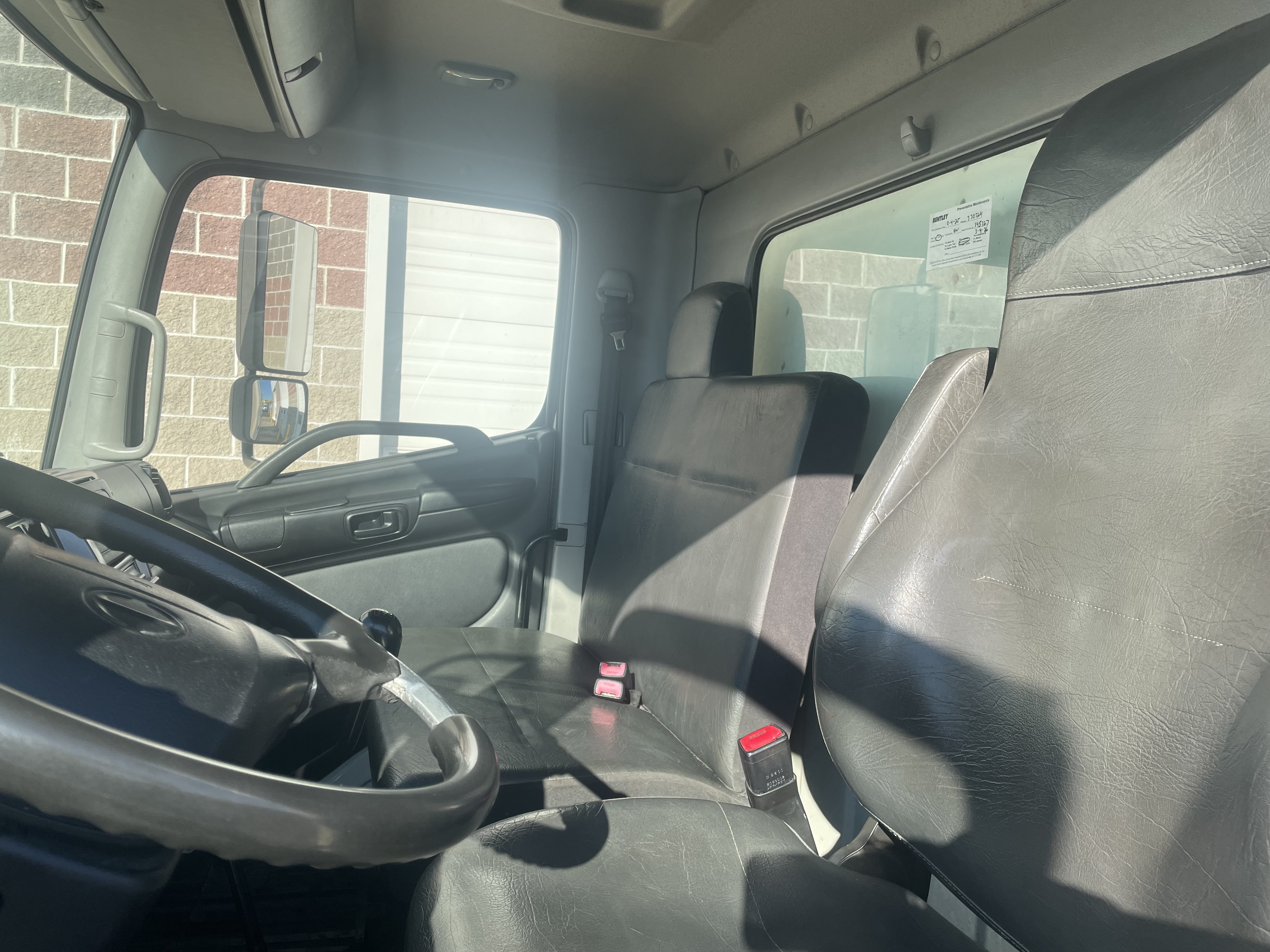 2013 Hino 338