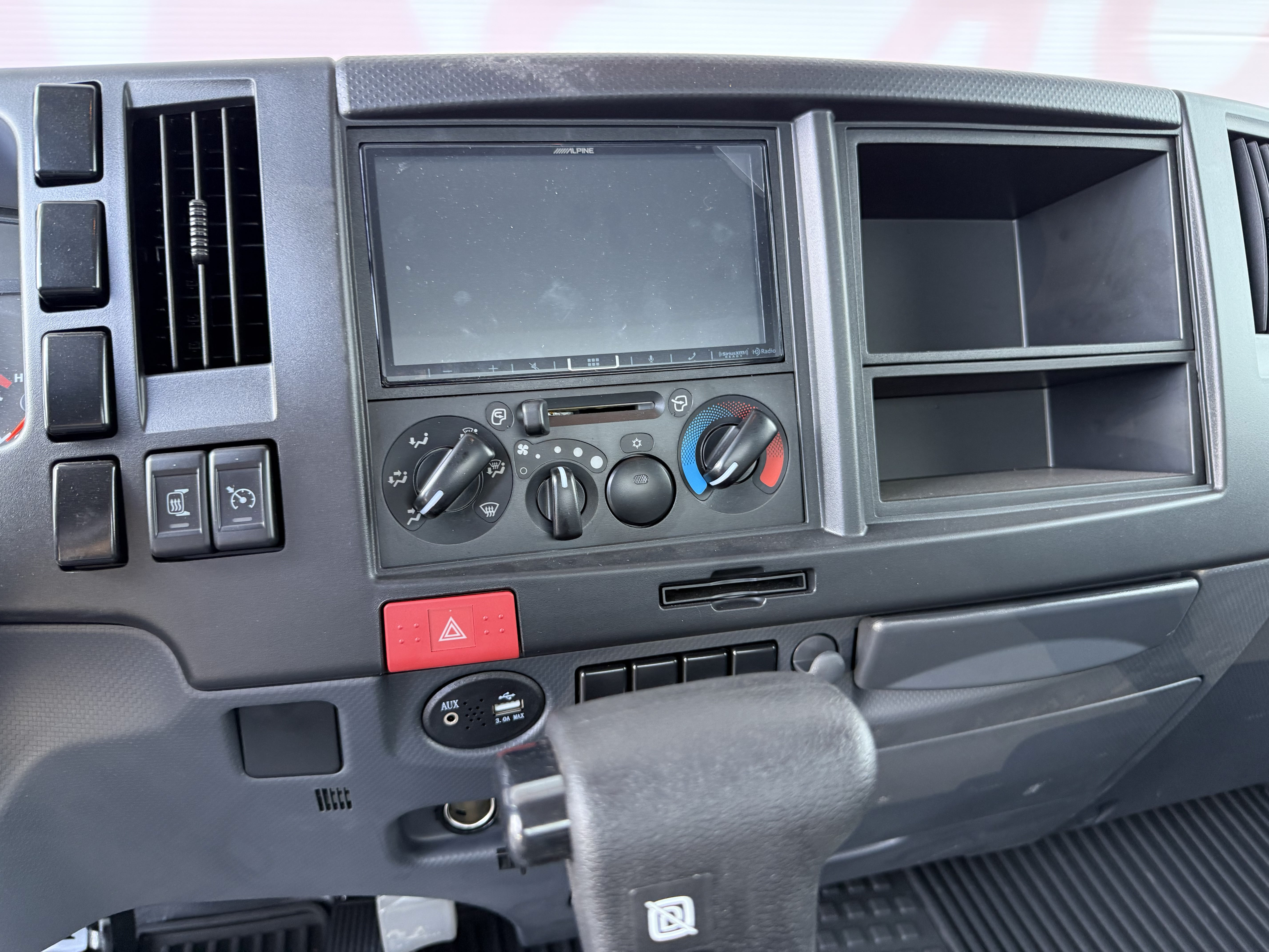 2025 Isuzu NRR GAS