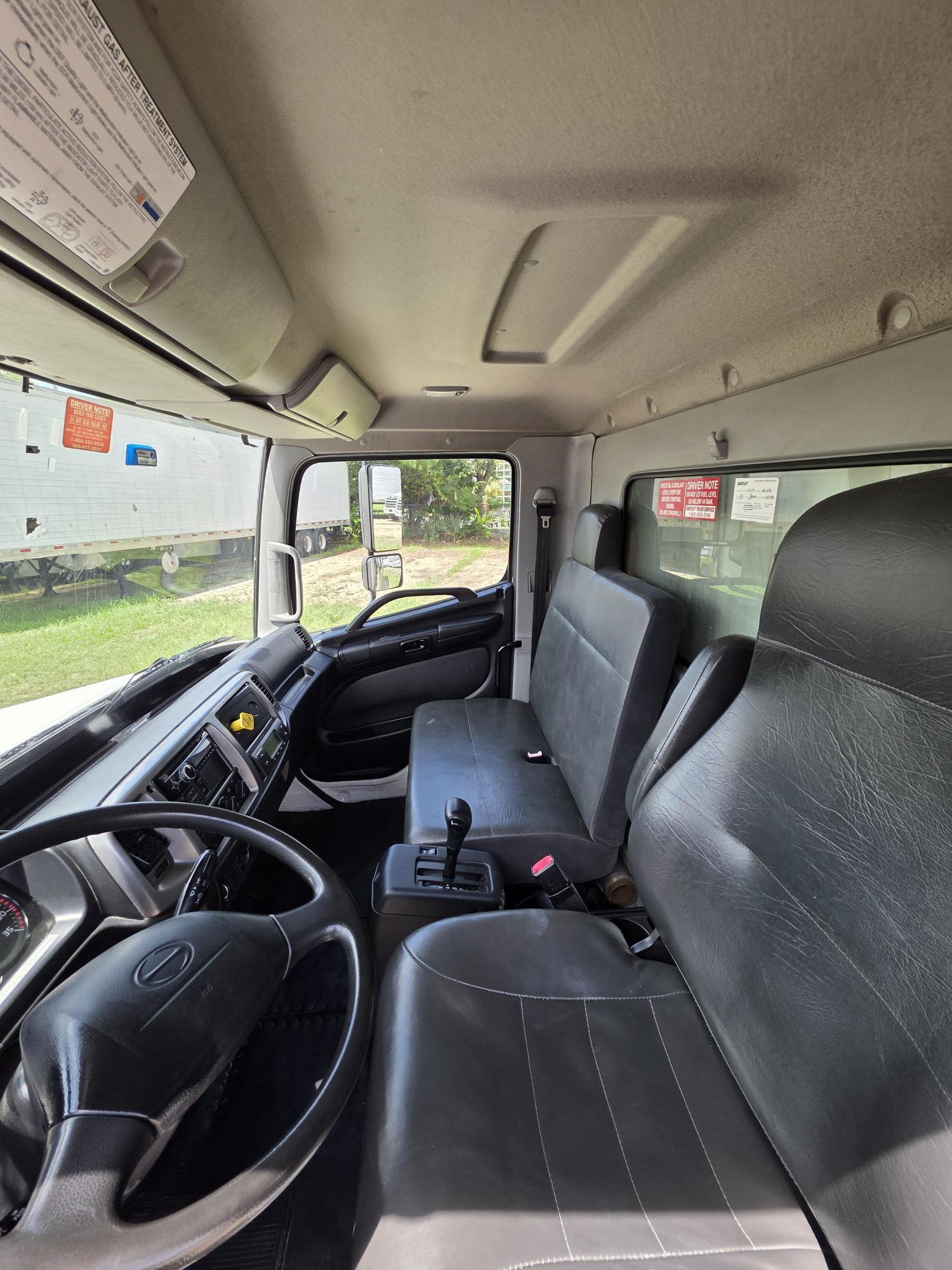 2015 Hino 338