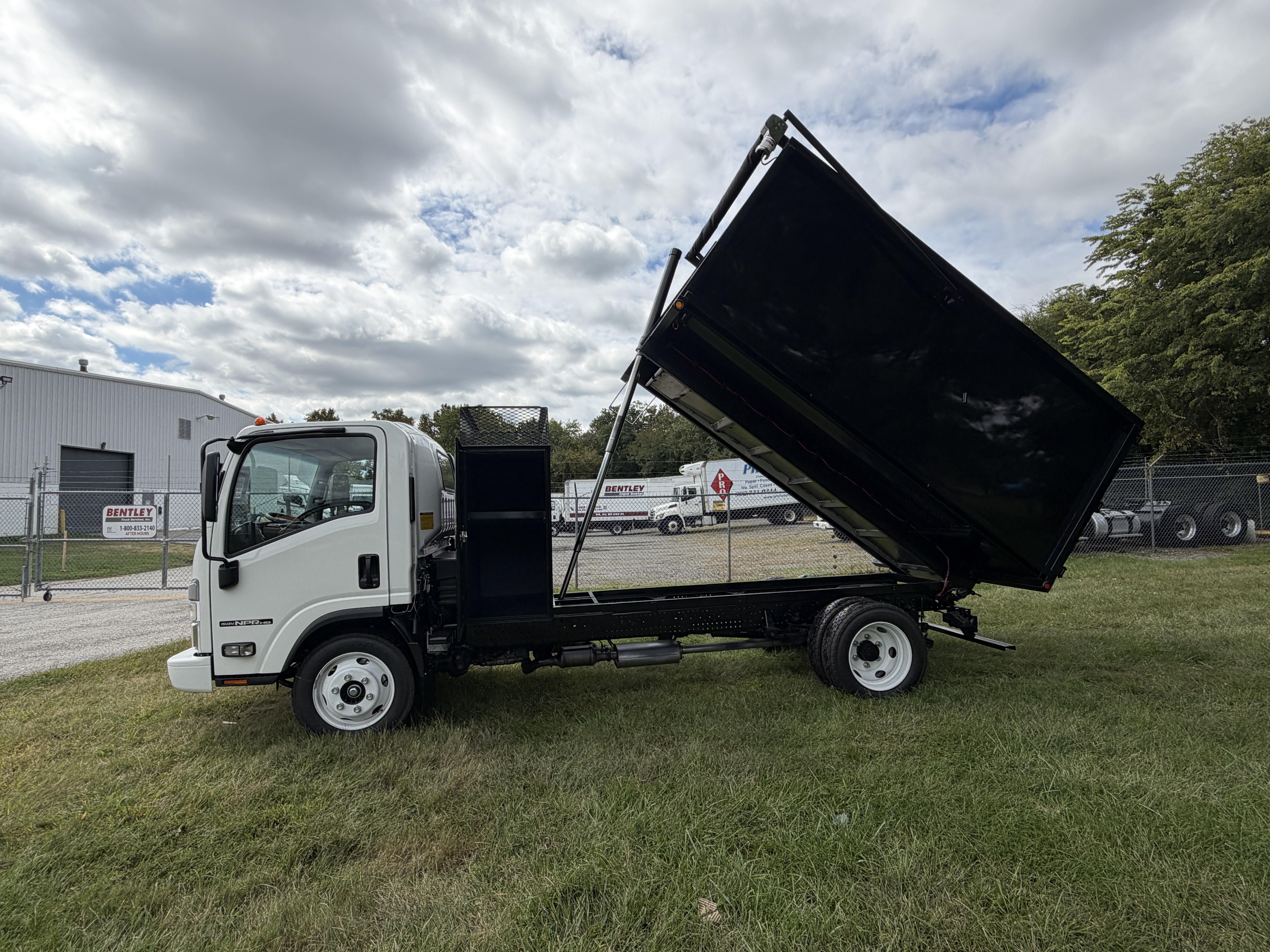 2026 Isuzu NPR HD GAS