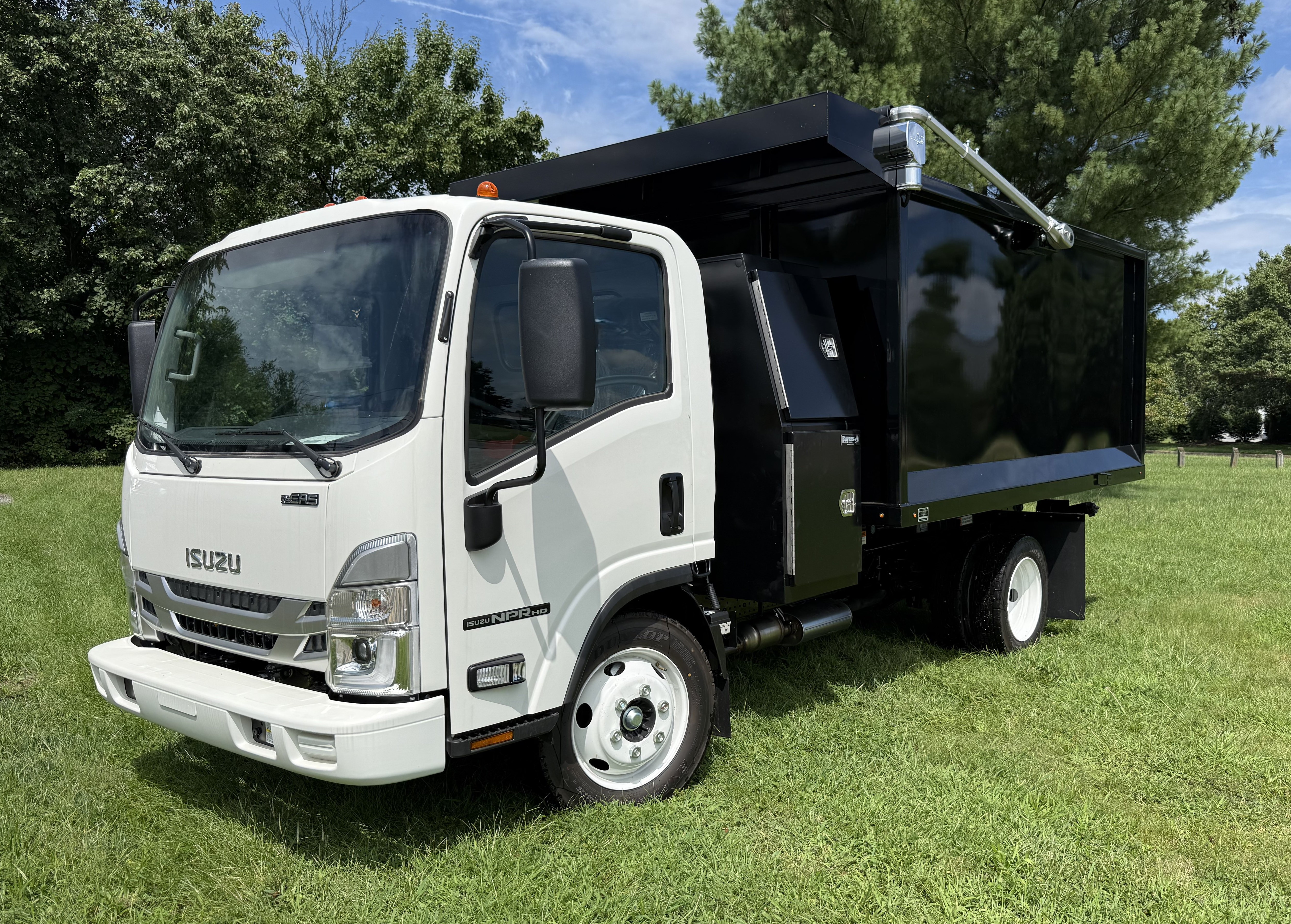 2027 Isuzu NPR HD GAS