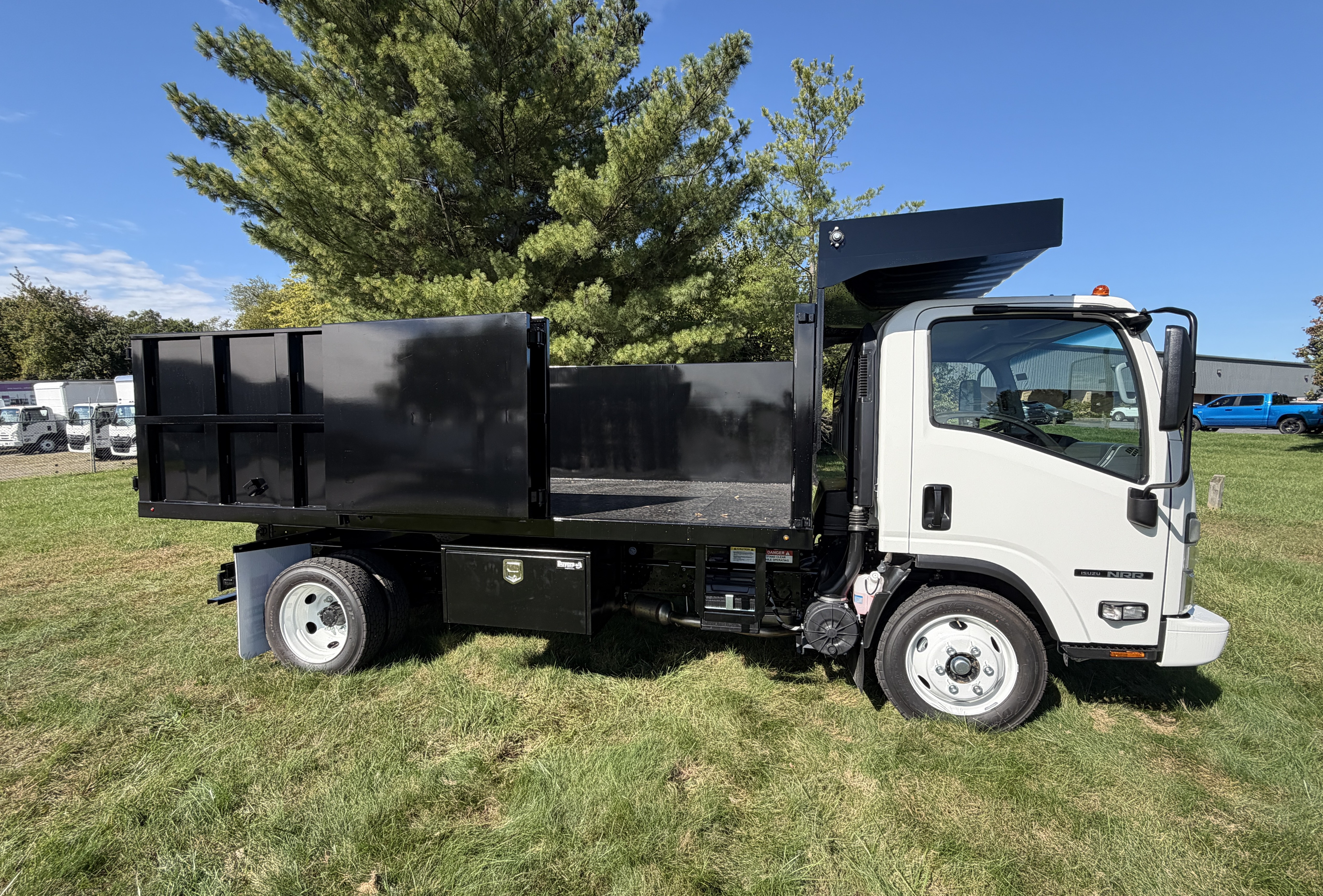2026 Isuzu NRR GAS