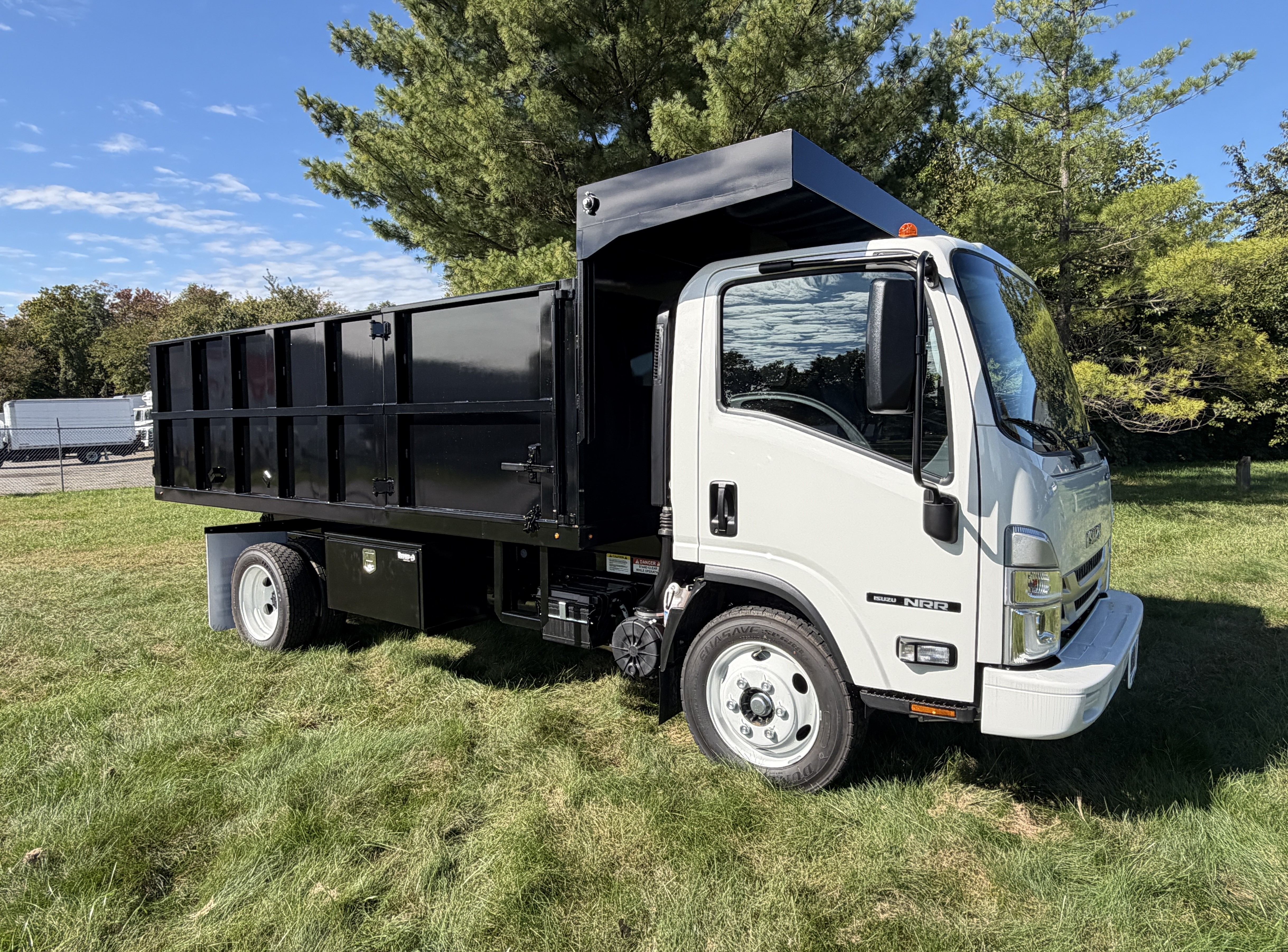 2026 Isuzu NRR GAS