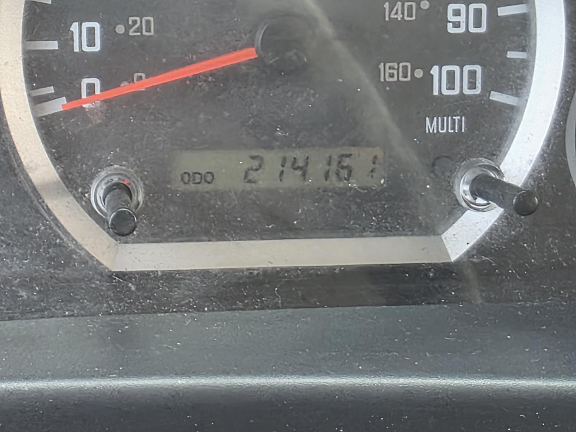 2011 Isuzu nrr