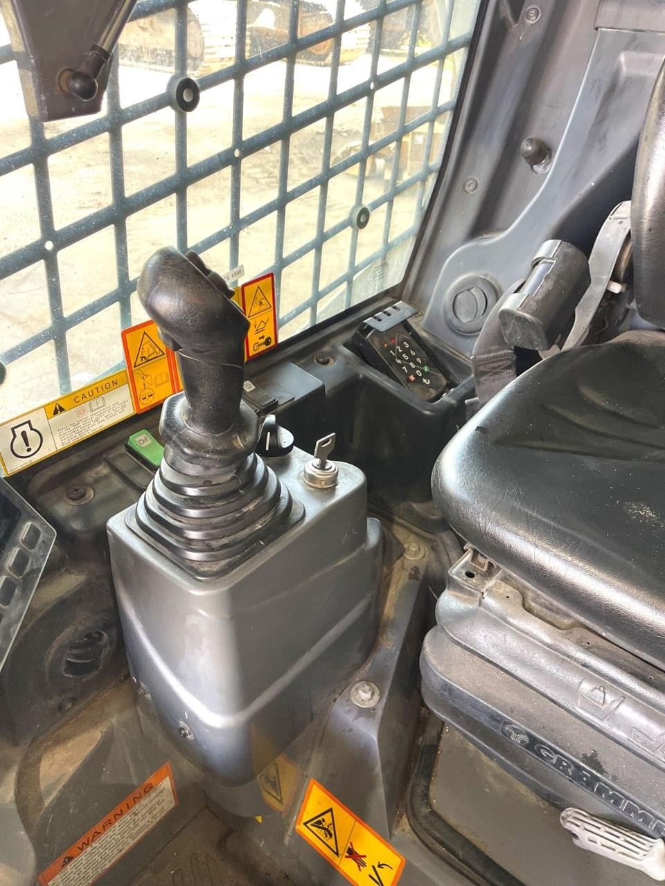 2025 Takeuchi TL8R2