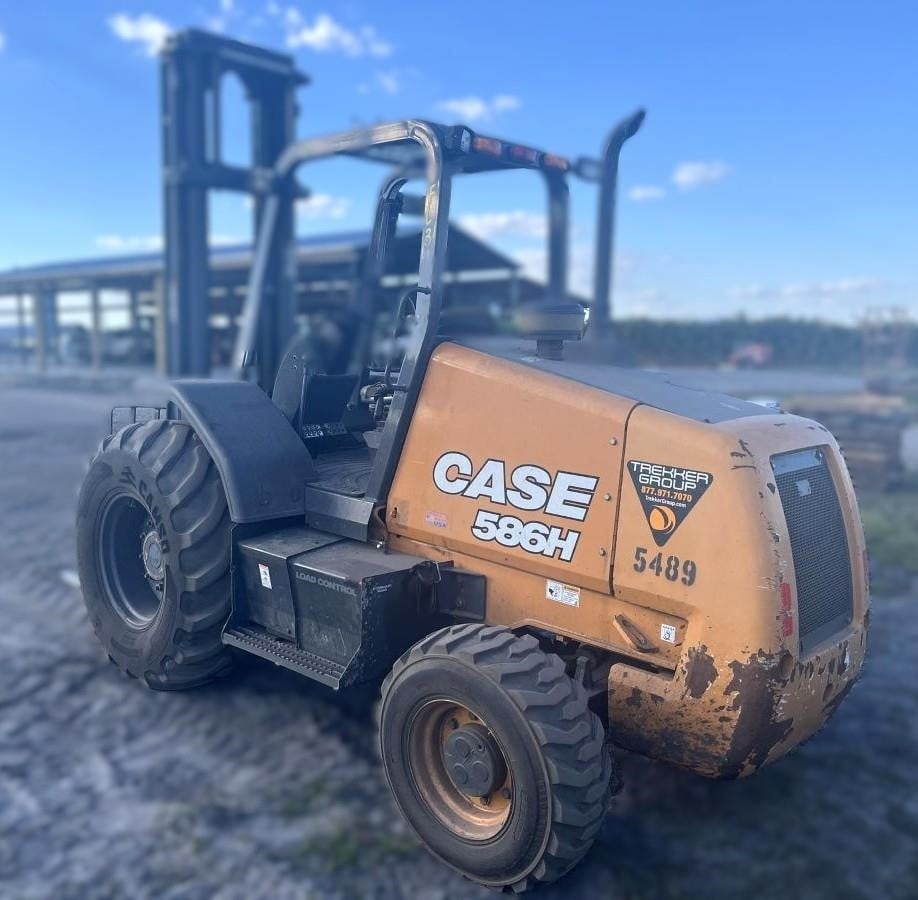 Photo of a 2021 Case 586H