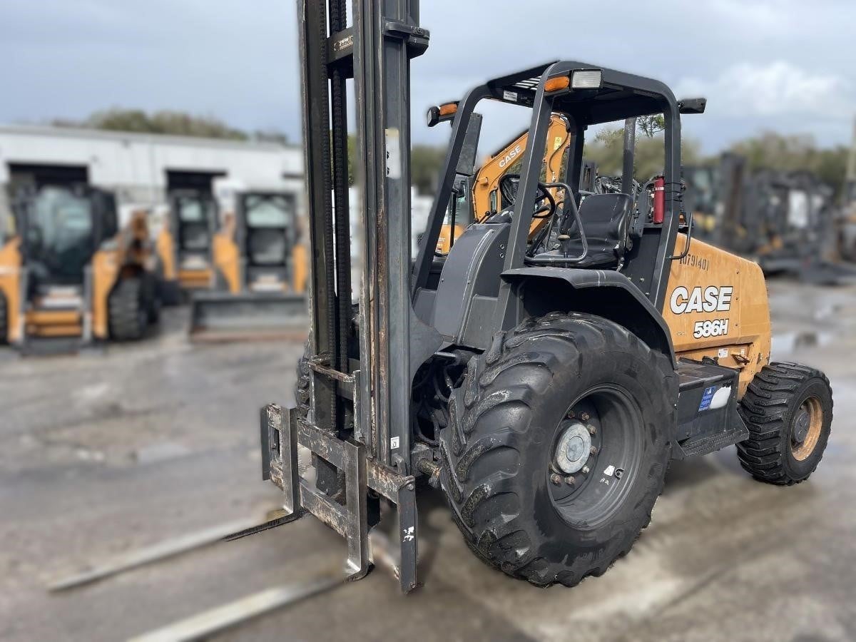 Photo of a 2019 Case 586H