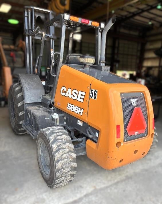Photo of a 2025 Case 586H