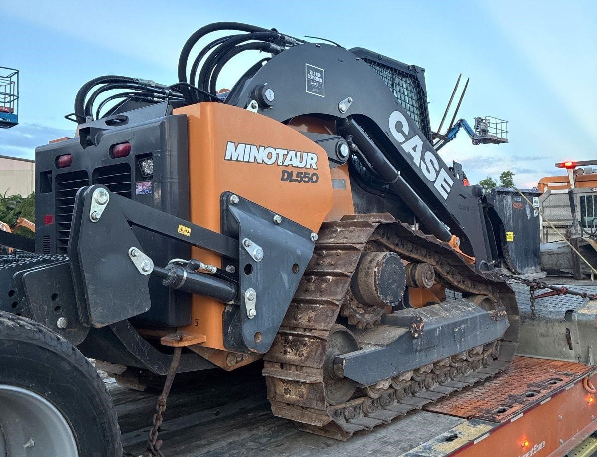 2023 Case DL550