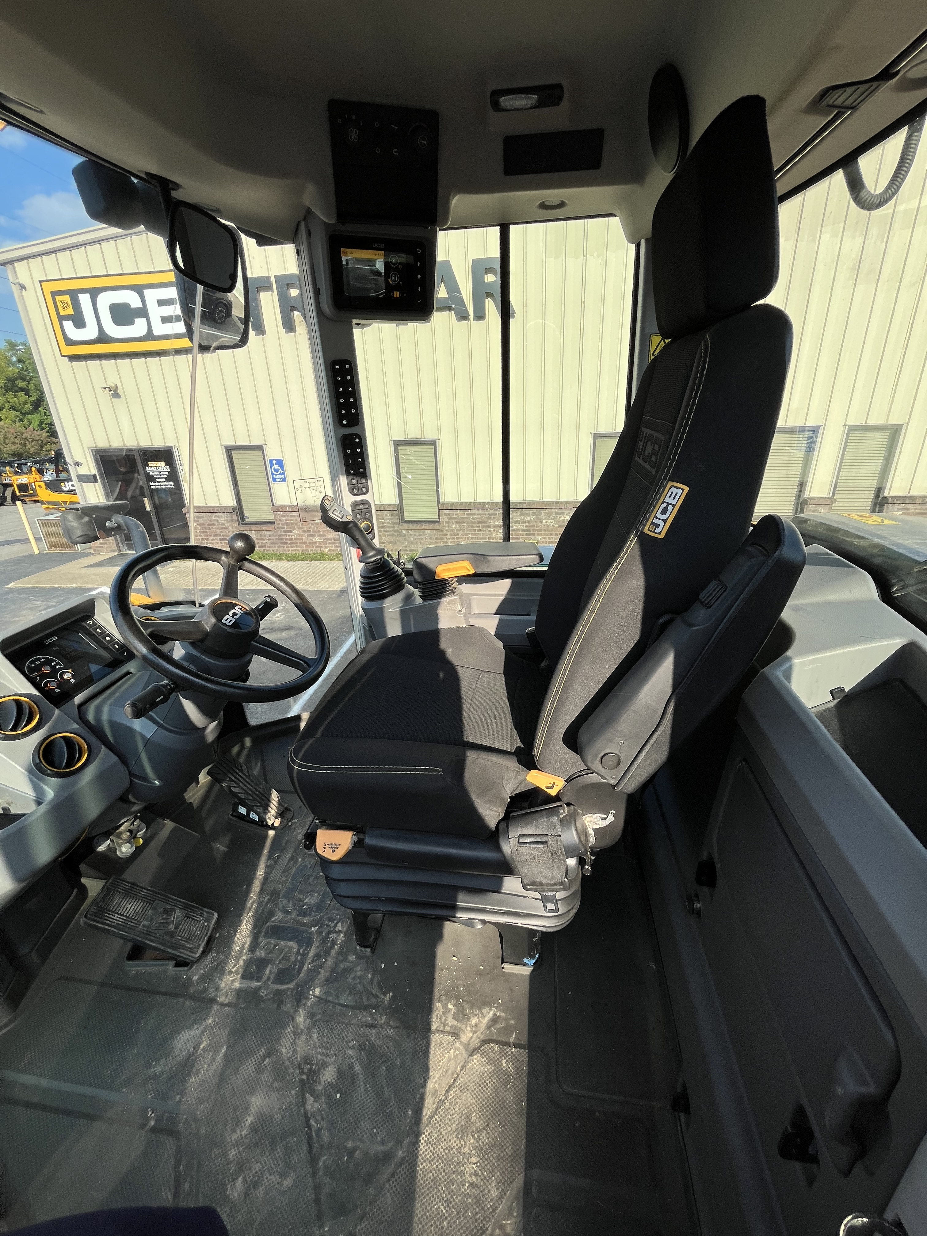 2024 JCB 437