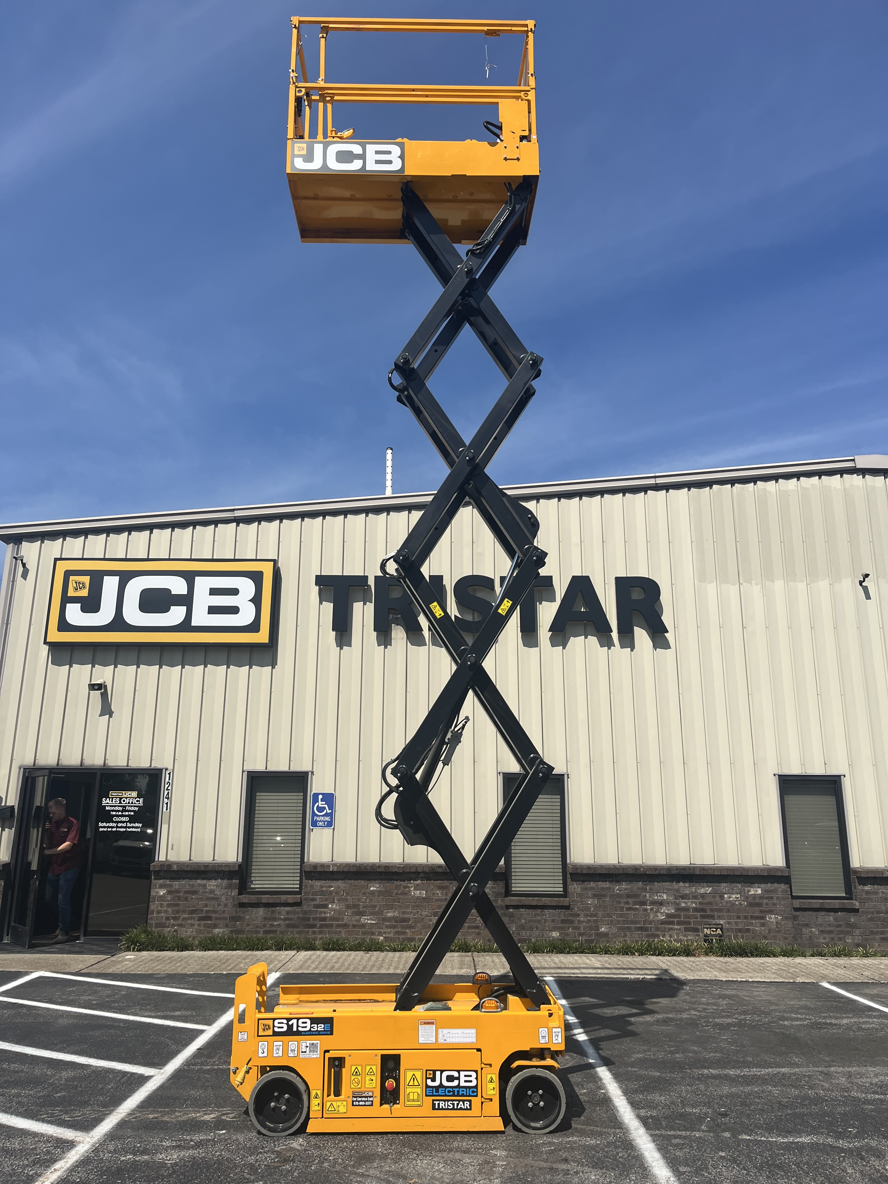 2025 JCB S1932E