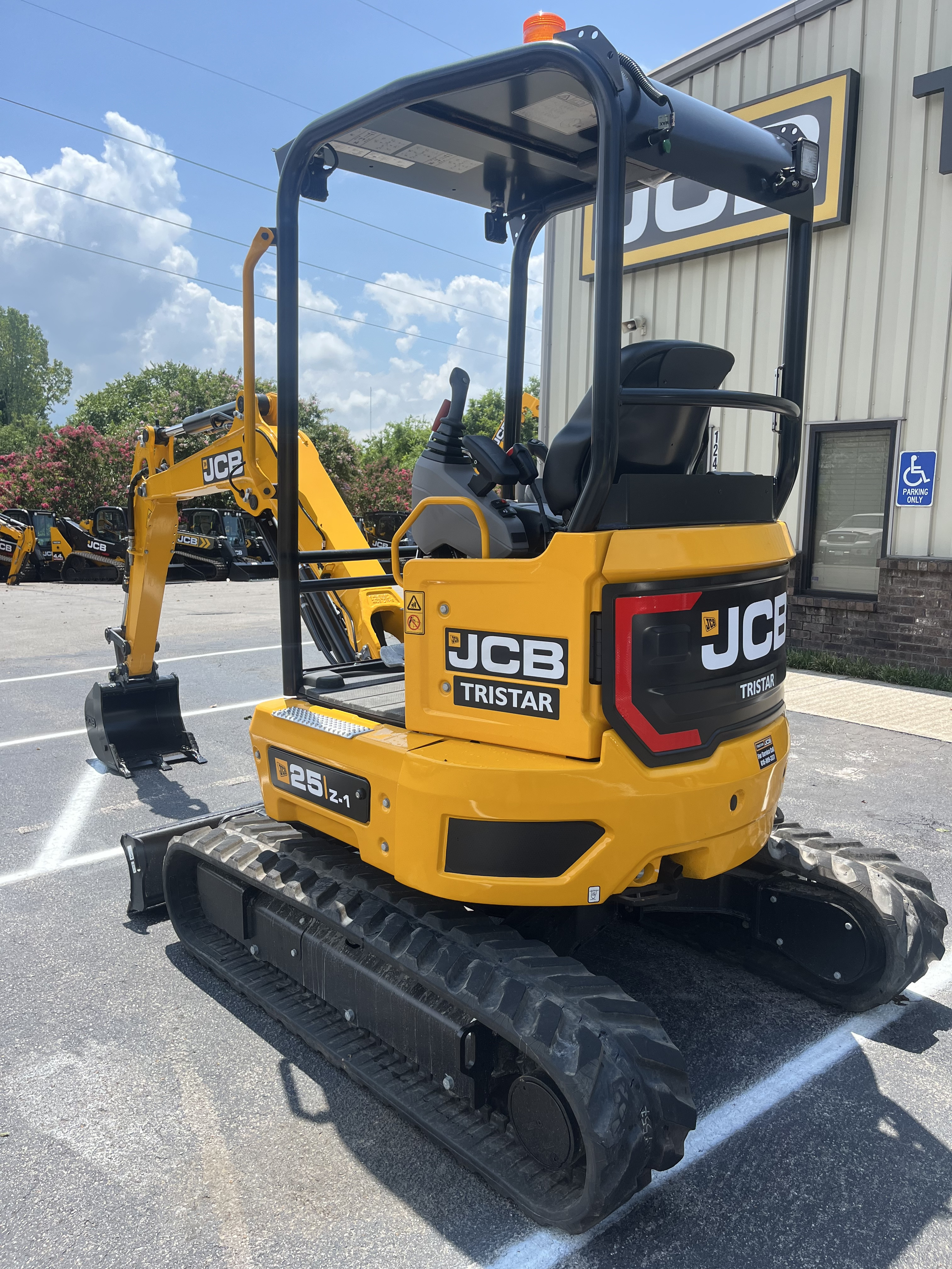 2026 JCB 25Z-1