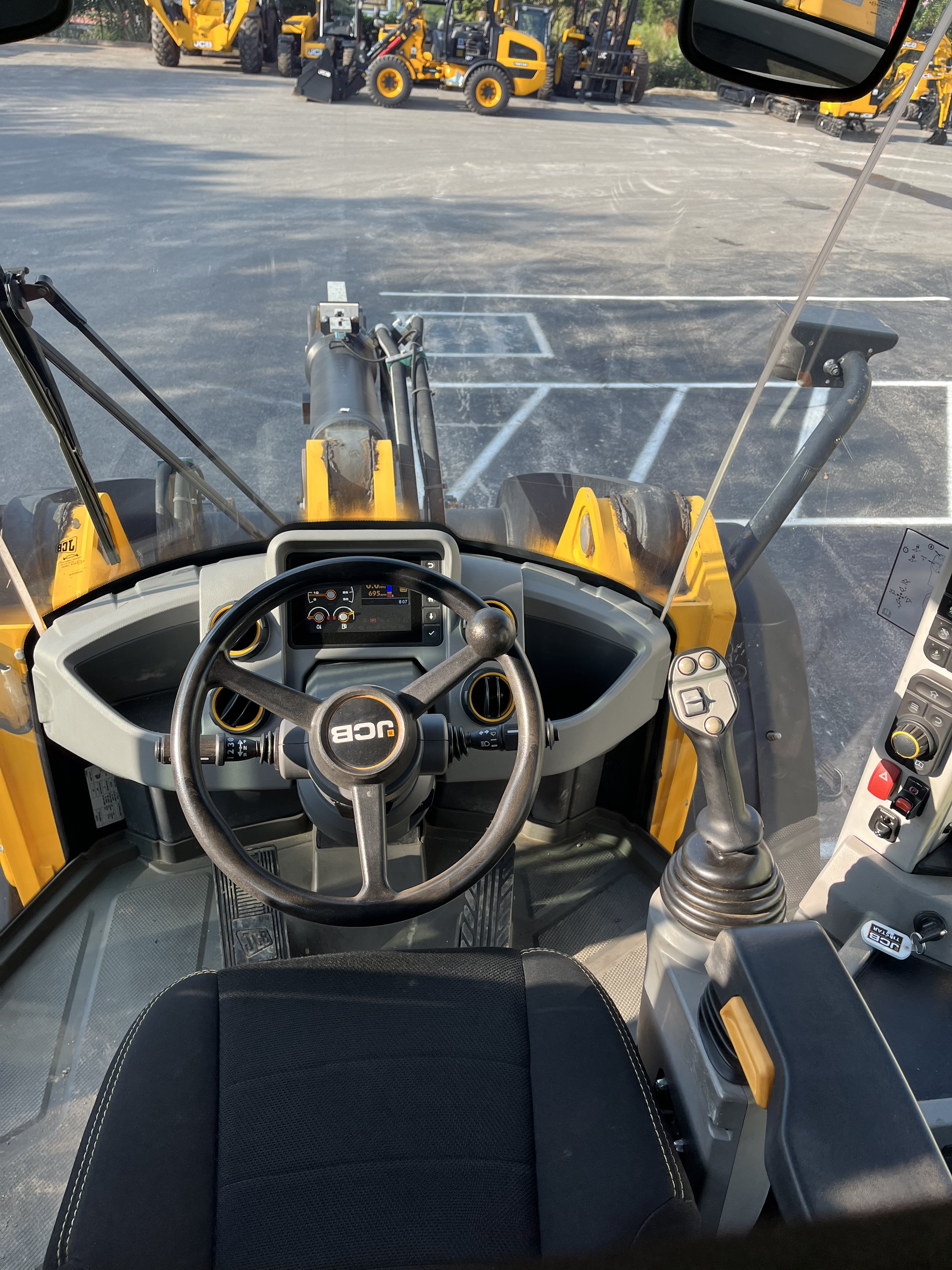 2024 JCB 437