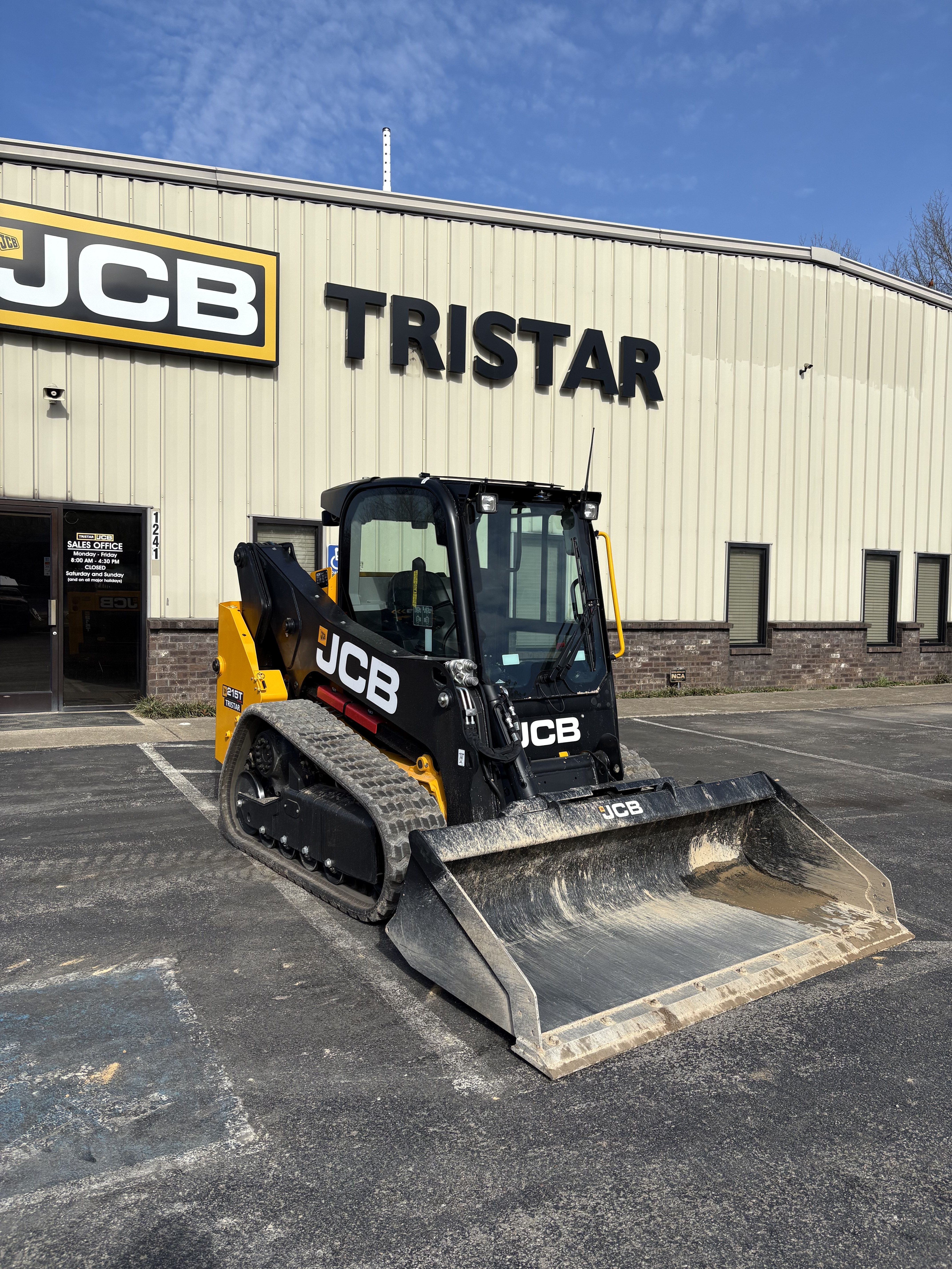 Photo of a 2026 JCB 215T