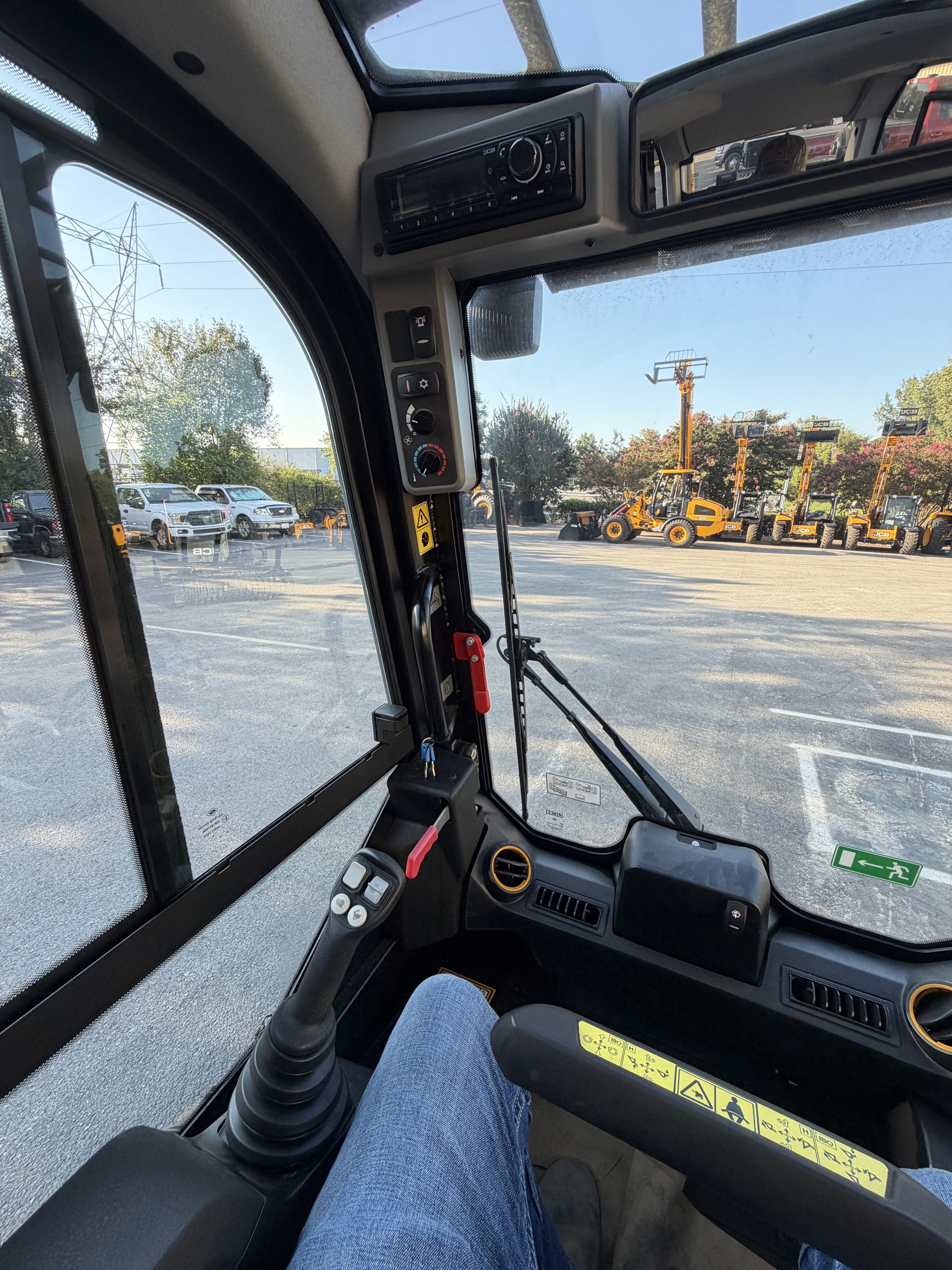 2026 JCB 400T
