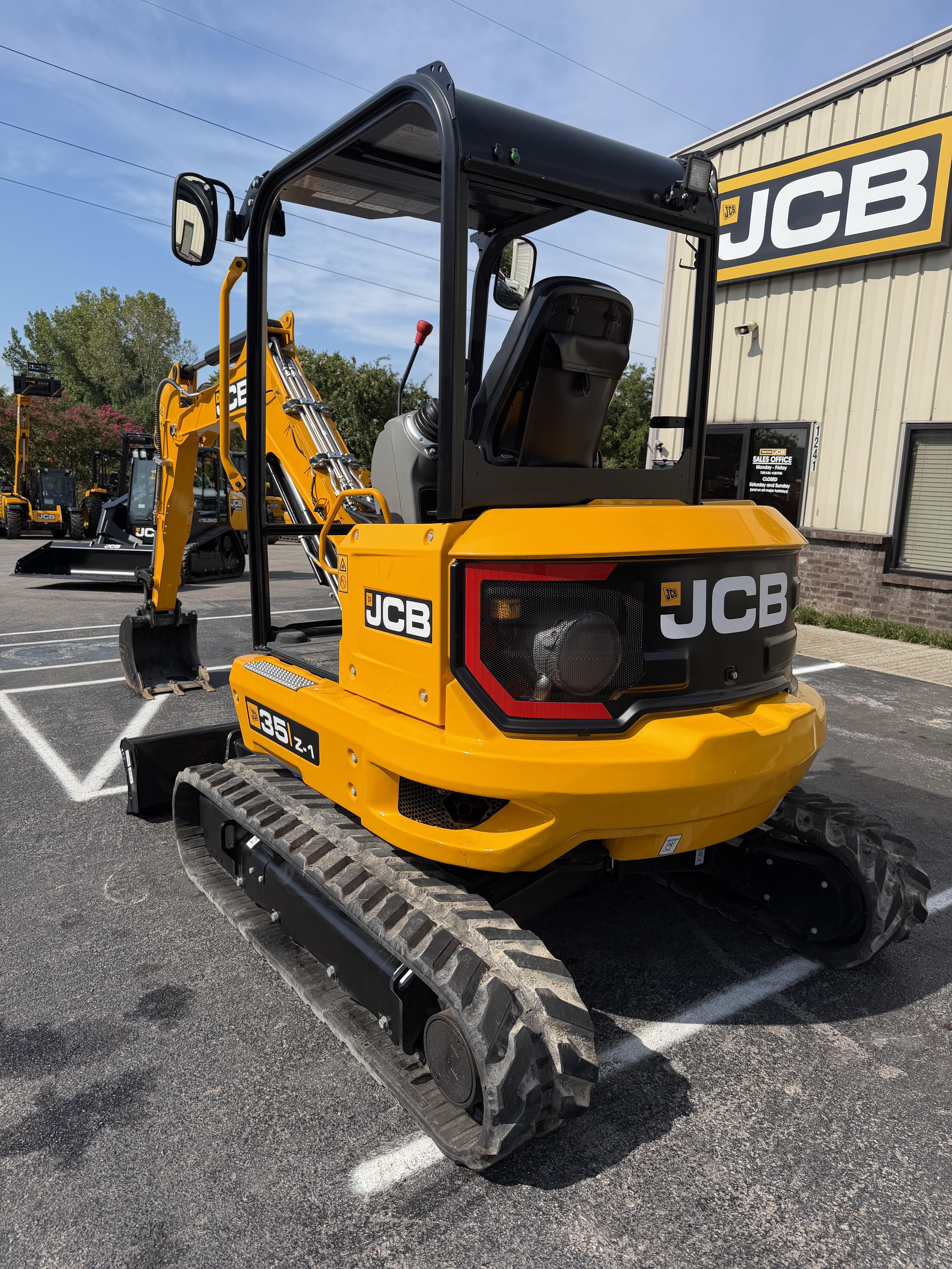 2026 JCB 35Z-1