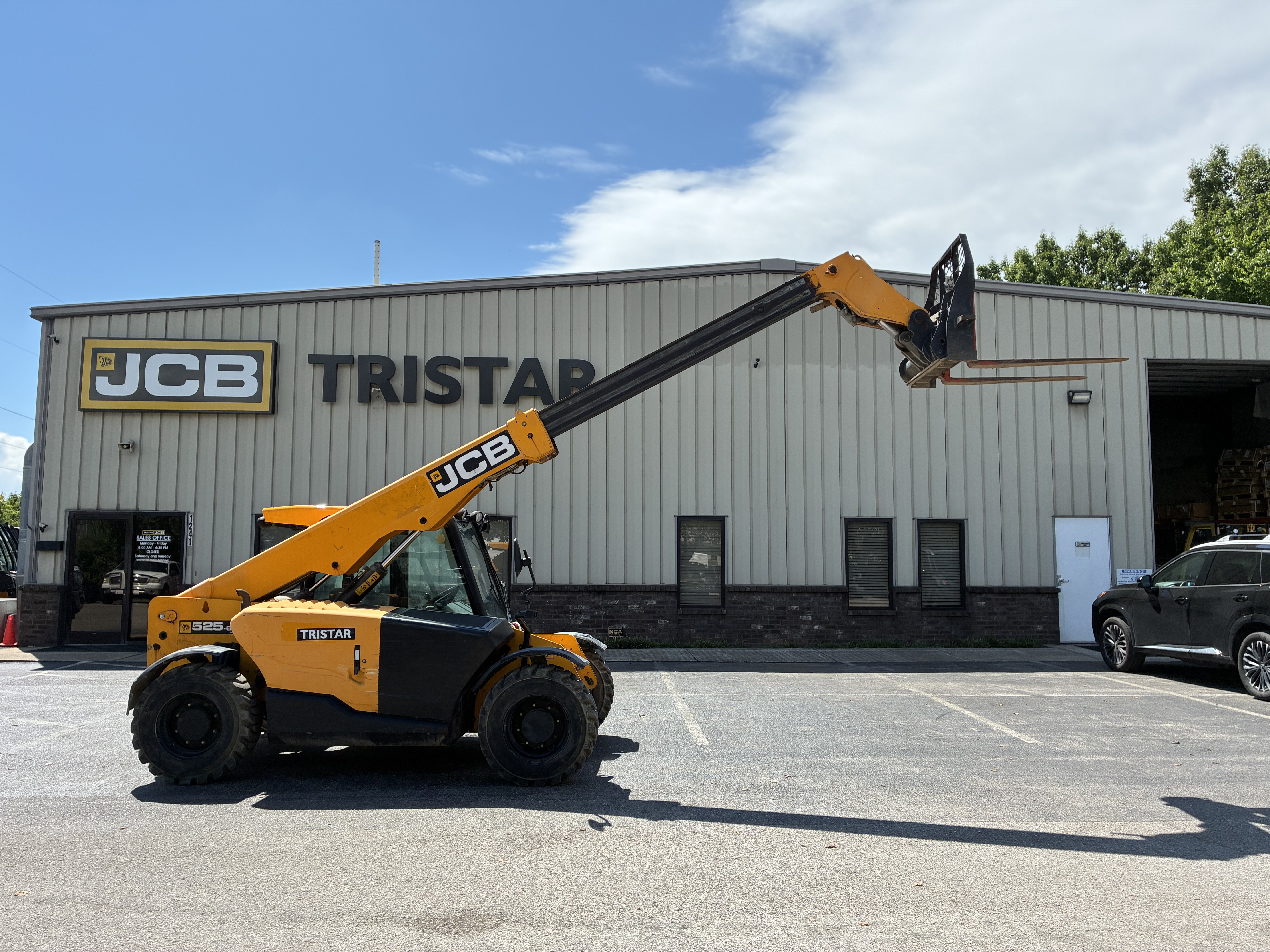 Photo of a 2016 JCB 525-60 Agri