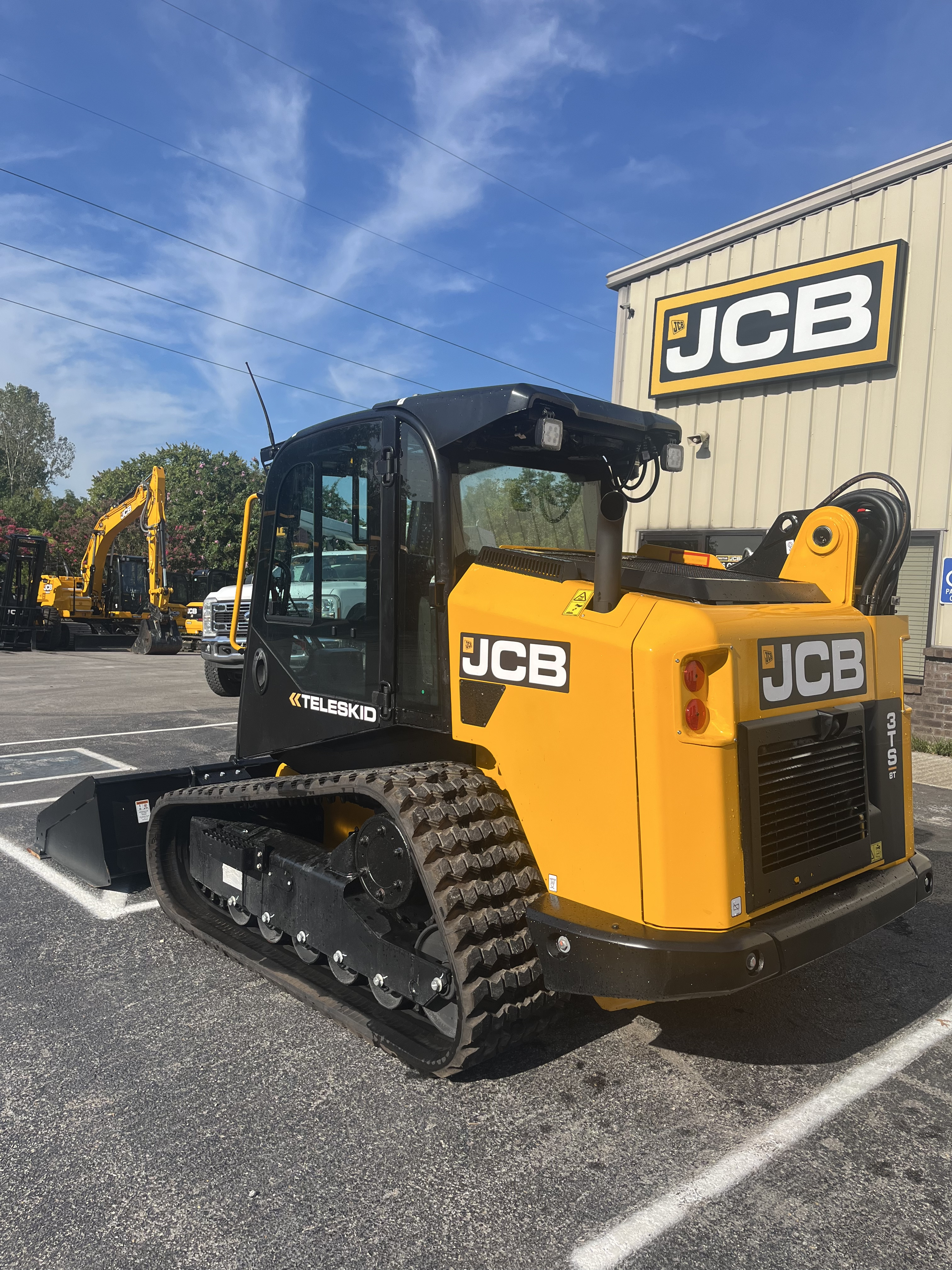 2026 JCB 3TS-8T